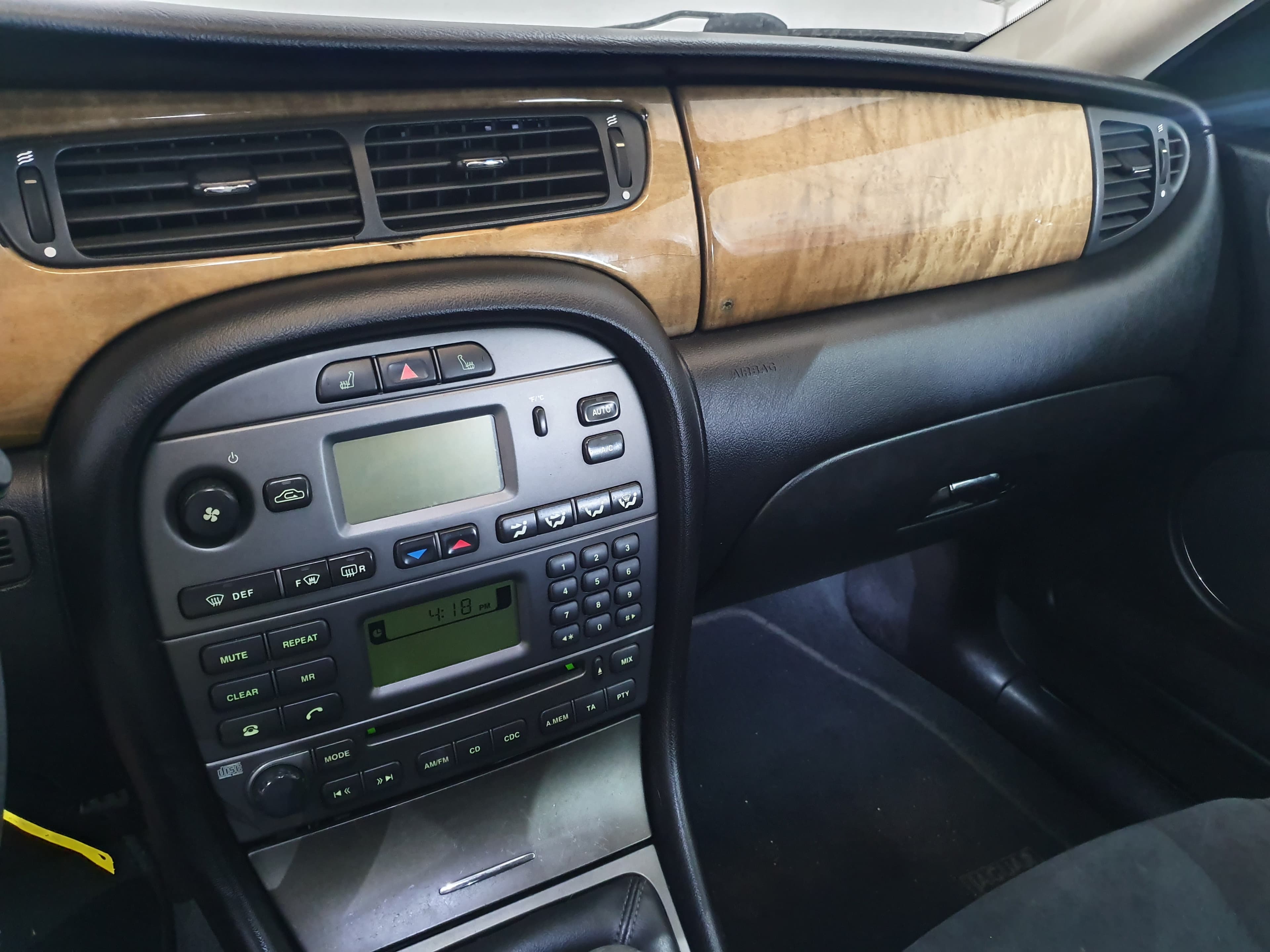 Jaguar X-Type Sedan · Ano 2004 — image 26