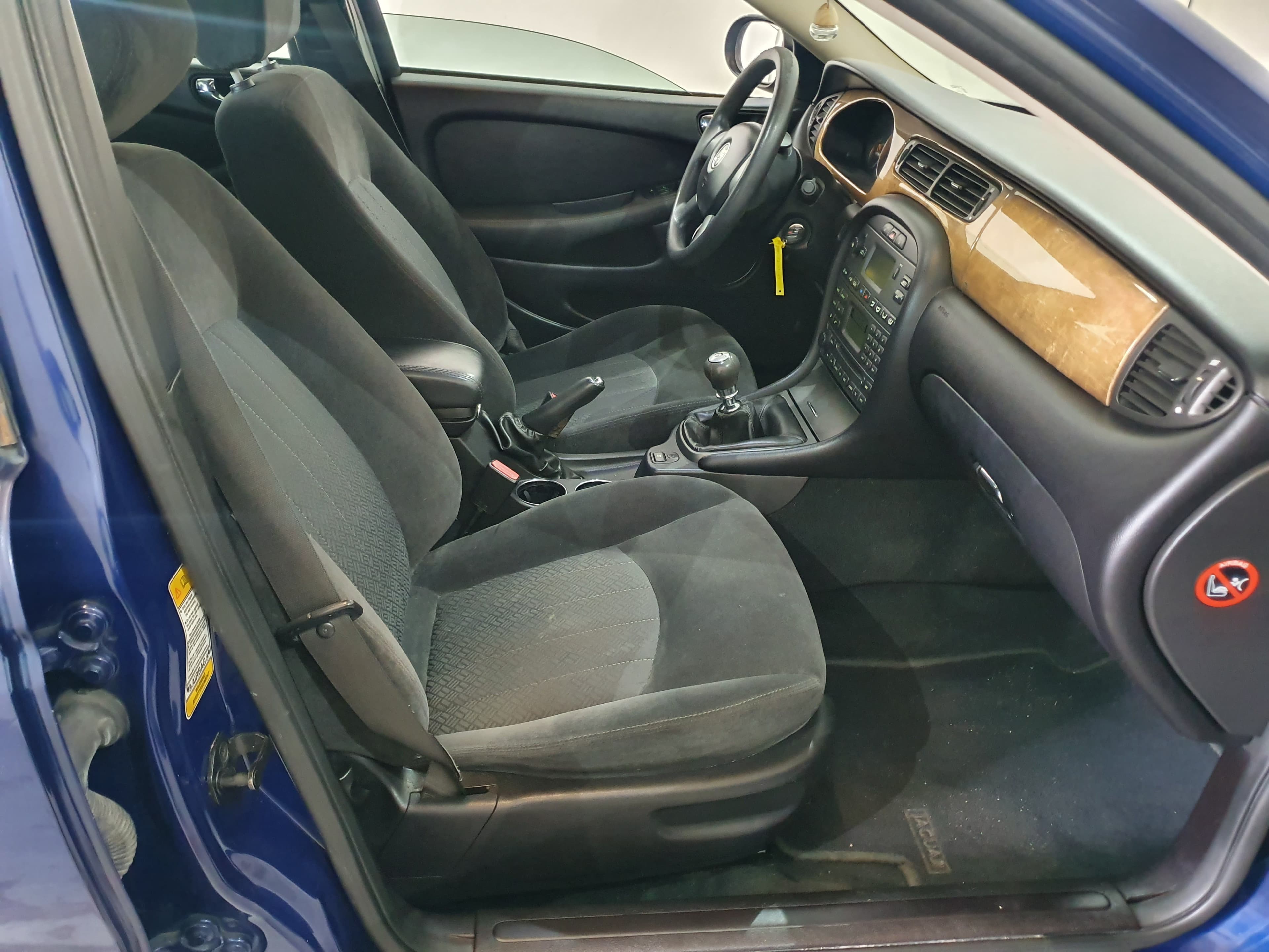 Jaguar X-Type Sedan · Ano 2004 — image 17