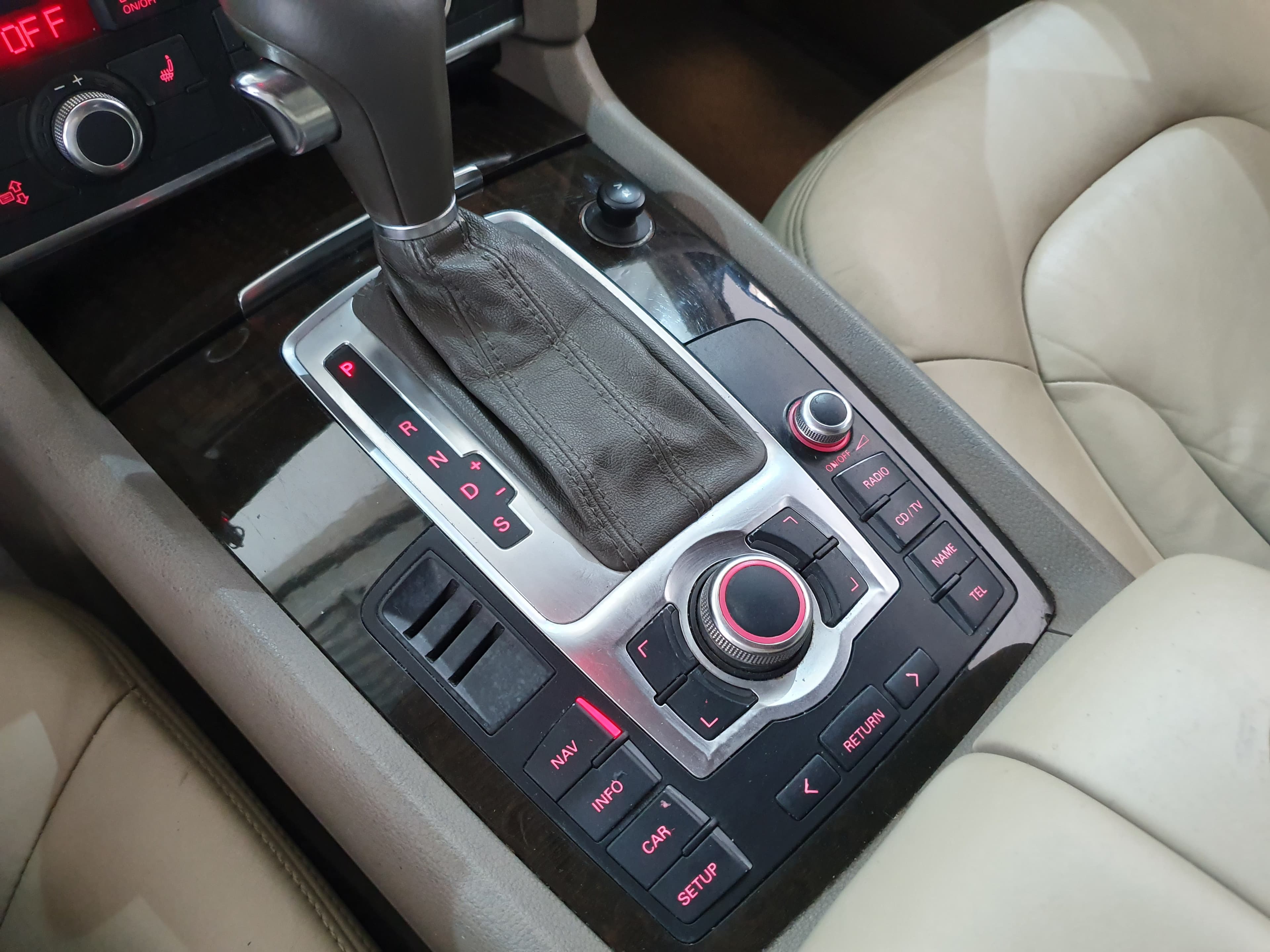 Audi Q7 · Ano 2006 — imagem 41