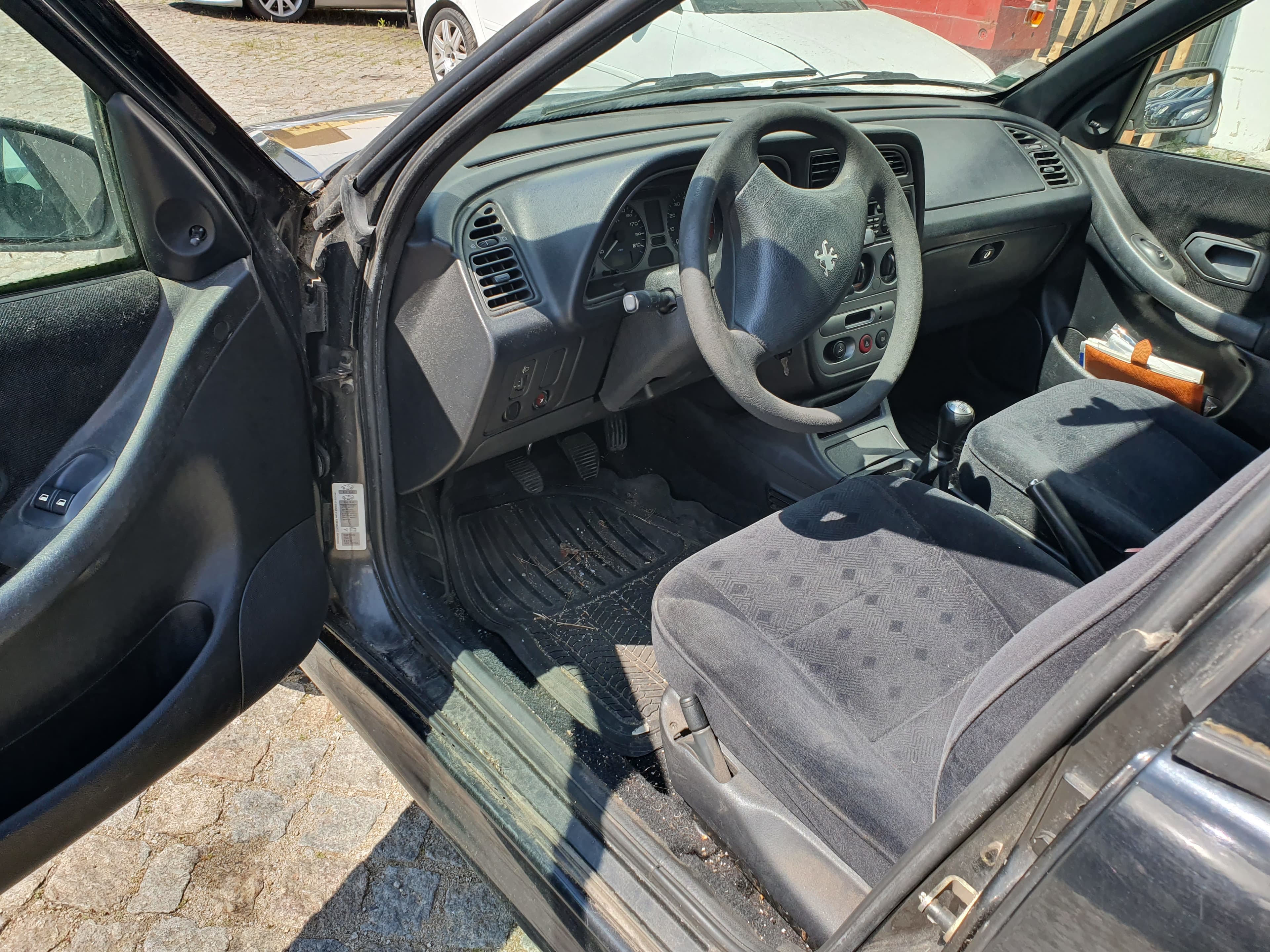 Peugeot 306 · Ano 2001 — imagen 27