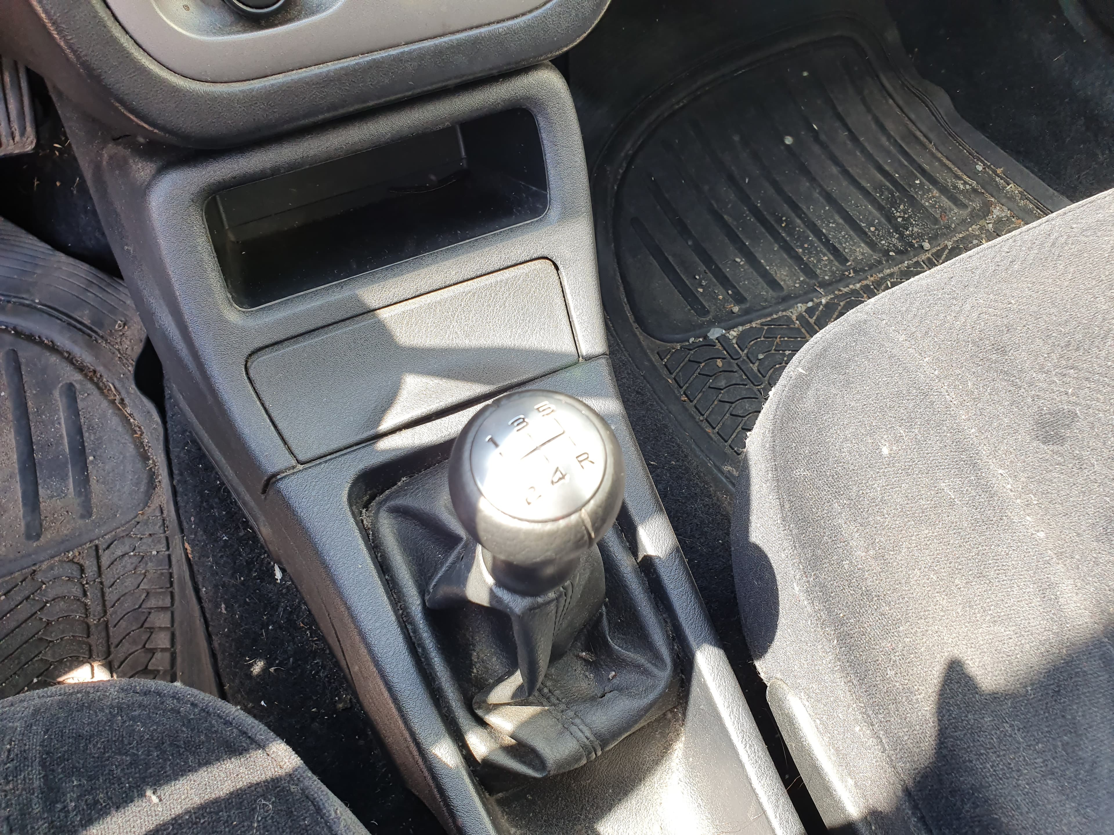 Peugeot 306 · Ano 2001 — imagen 30