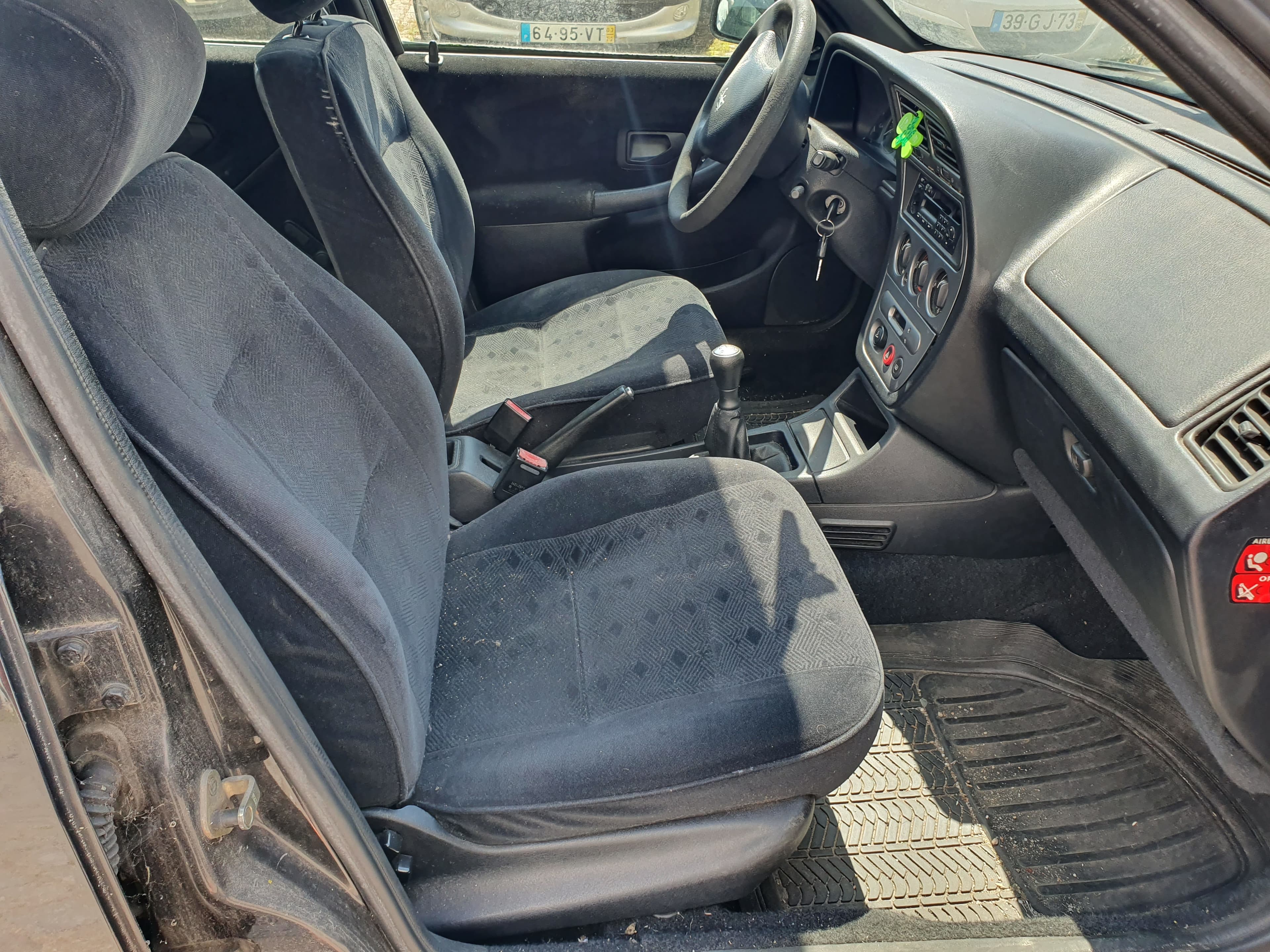Peugeot 306 · Ano 2001 — imagen 20