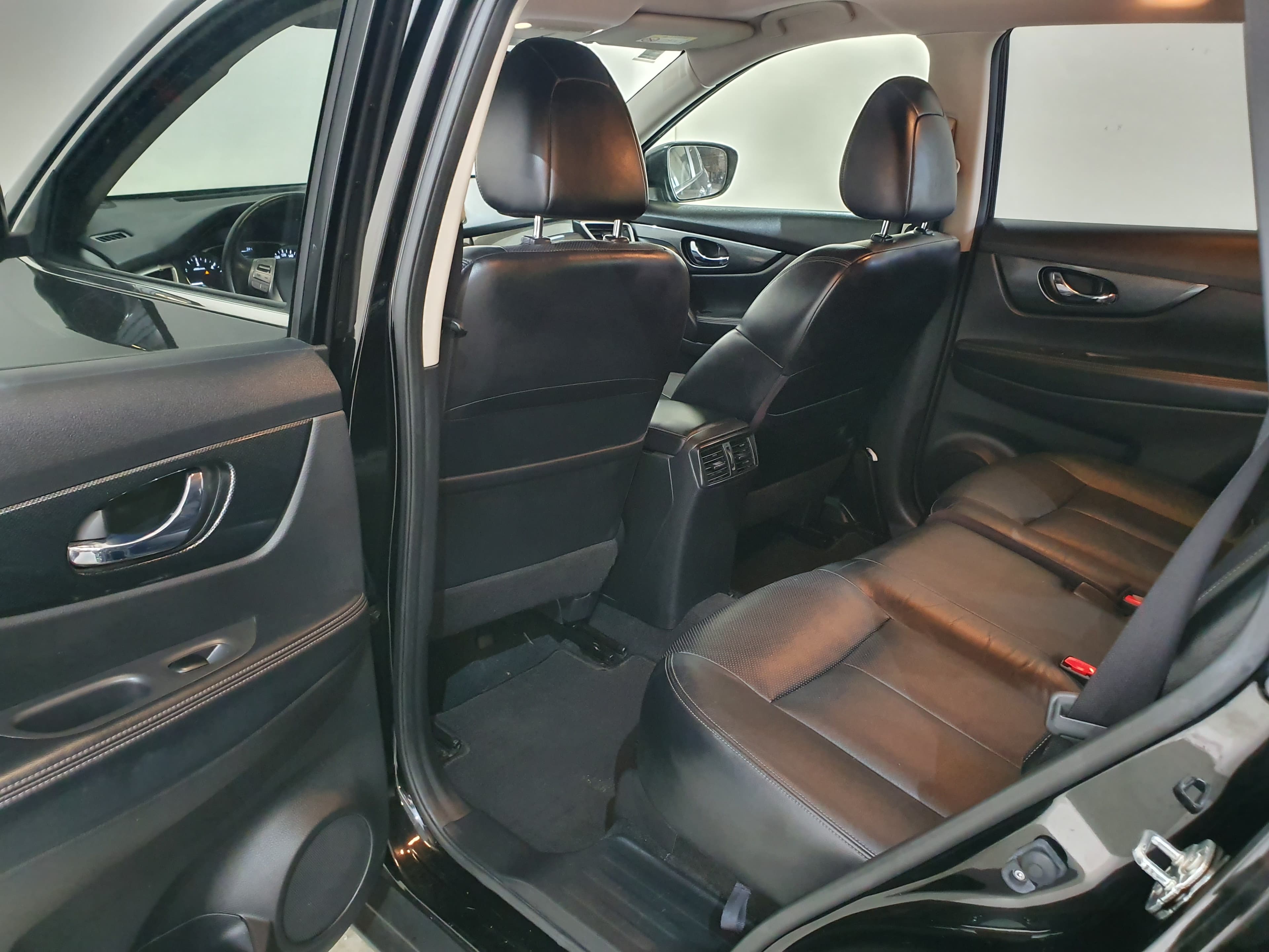 Nissan X-Trail · Ano 2016 — imagem 24