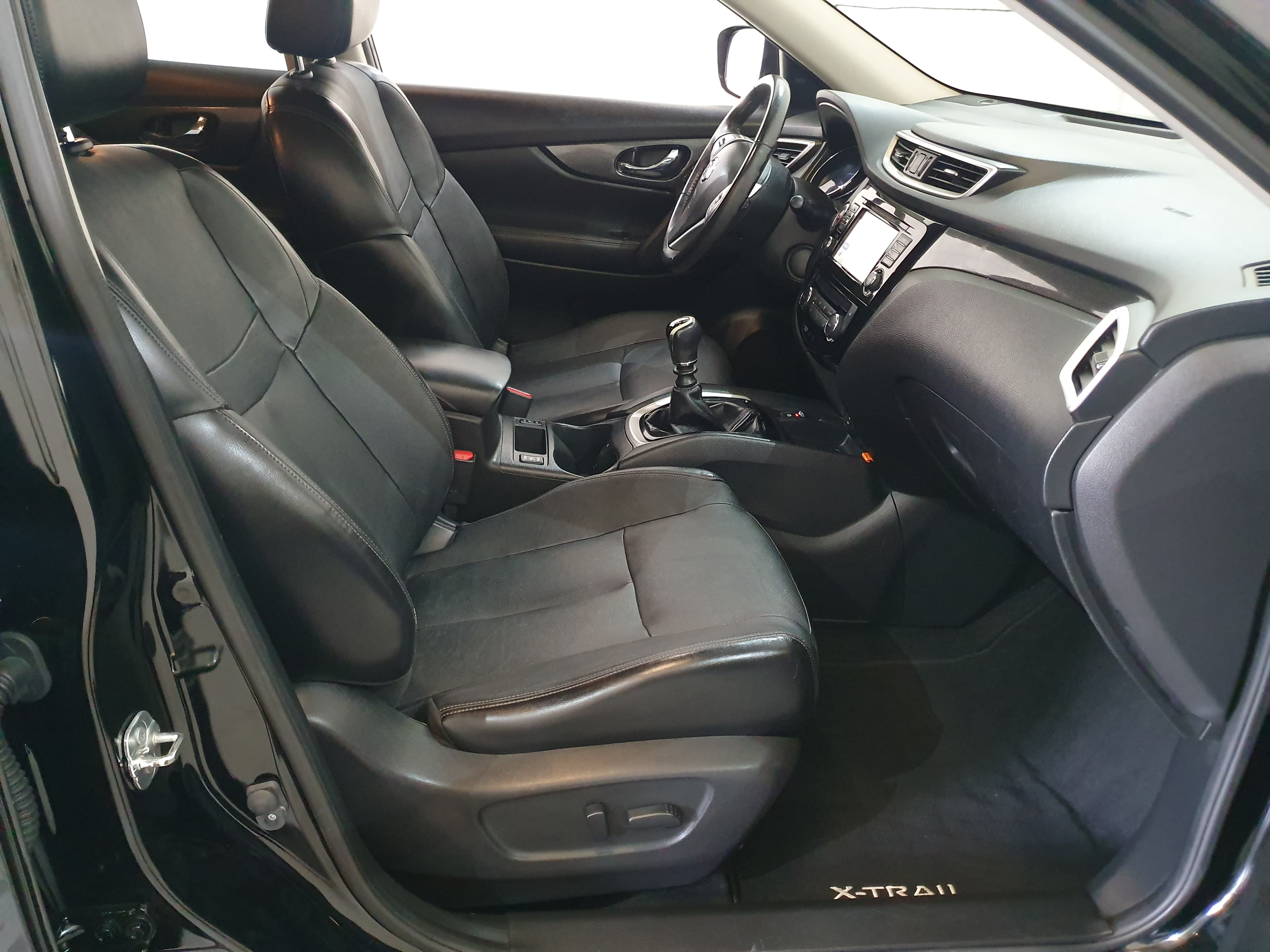 Nissan X-Trail · Ano 2016 — imagem 23