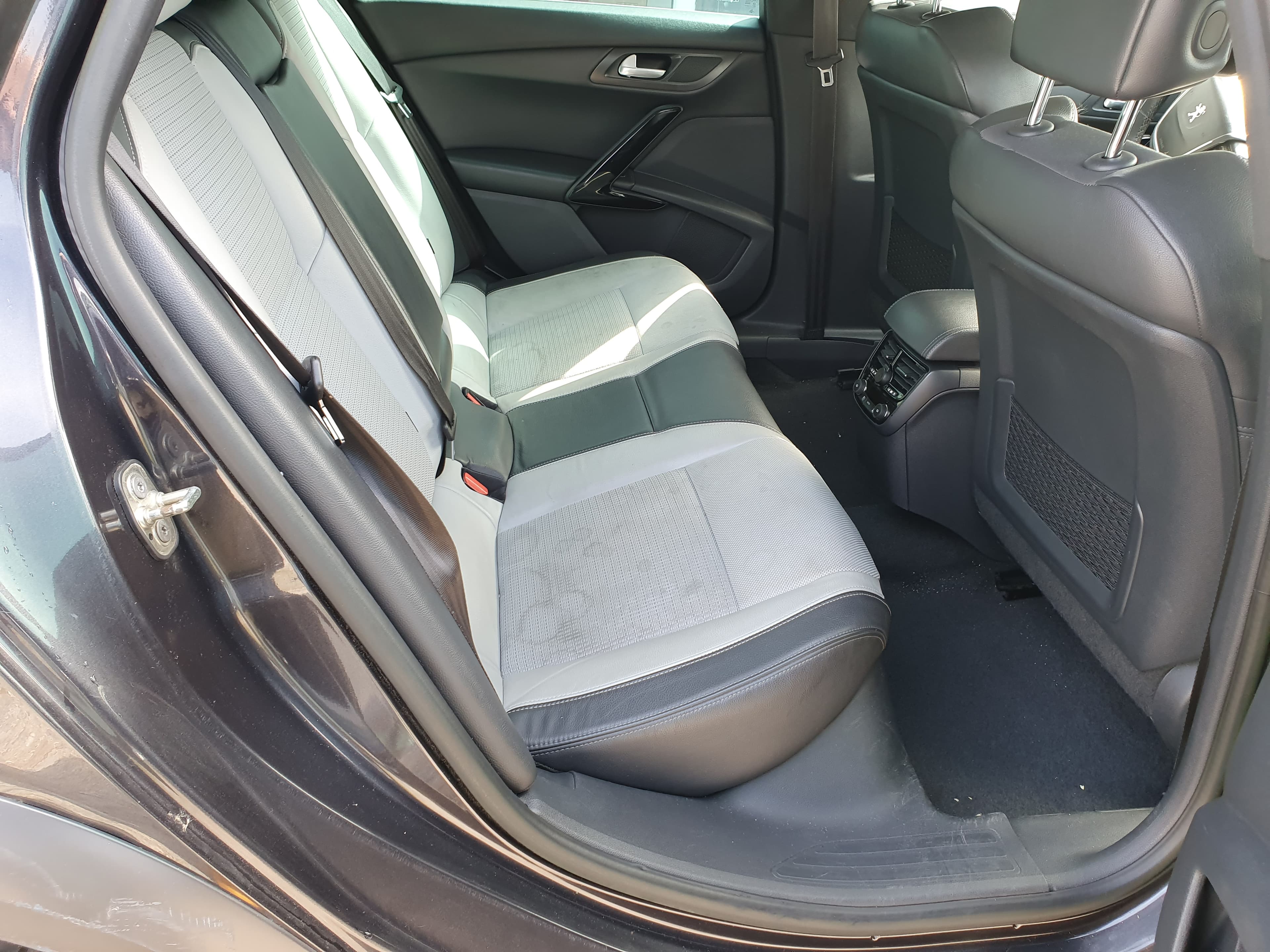 Peugeot 508 Hybrid · Ano 2012 — imagem 20