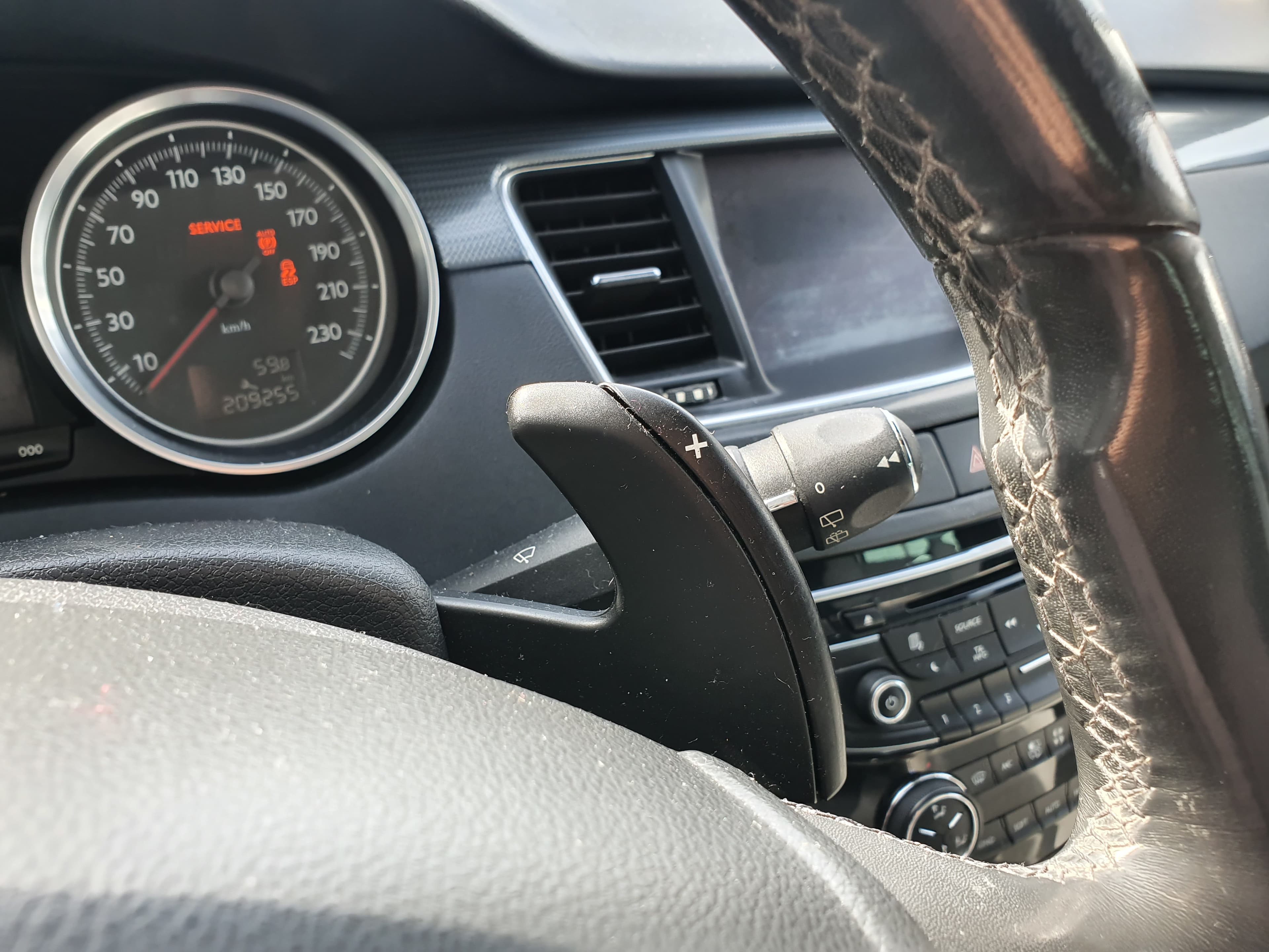 Peugeot 508 Hybrid · Ano 2012 — imagem 41