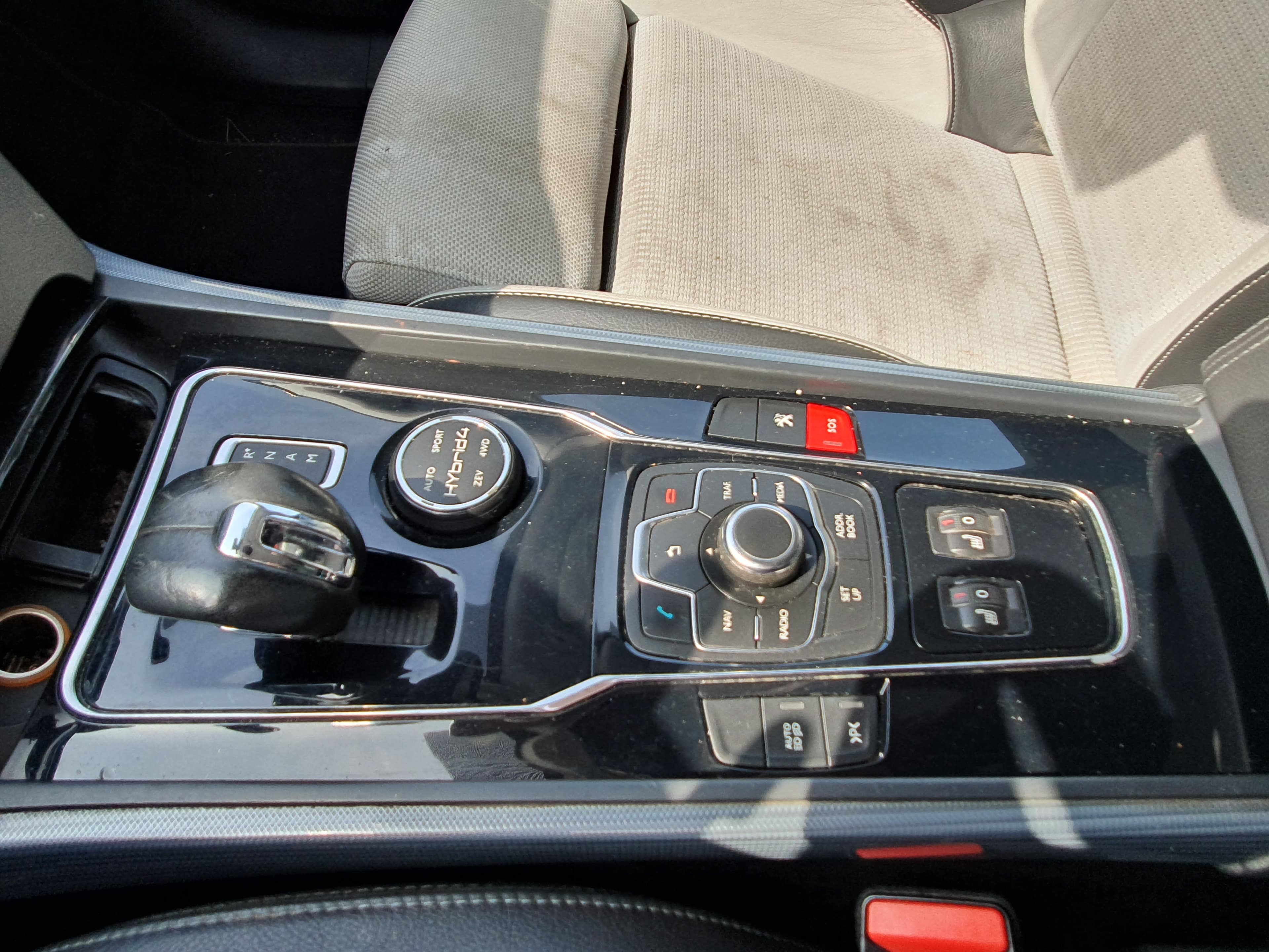 Peugeot 508 Hybrid · Ano 2012 — imagem 37