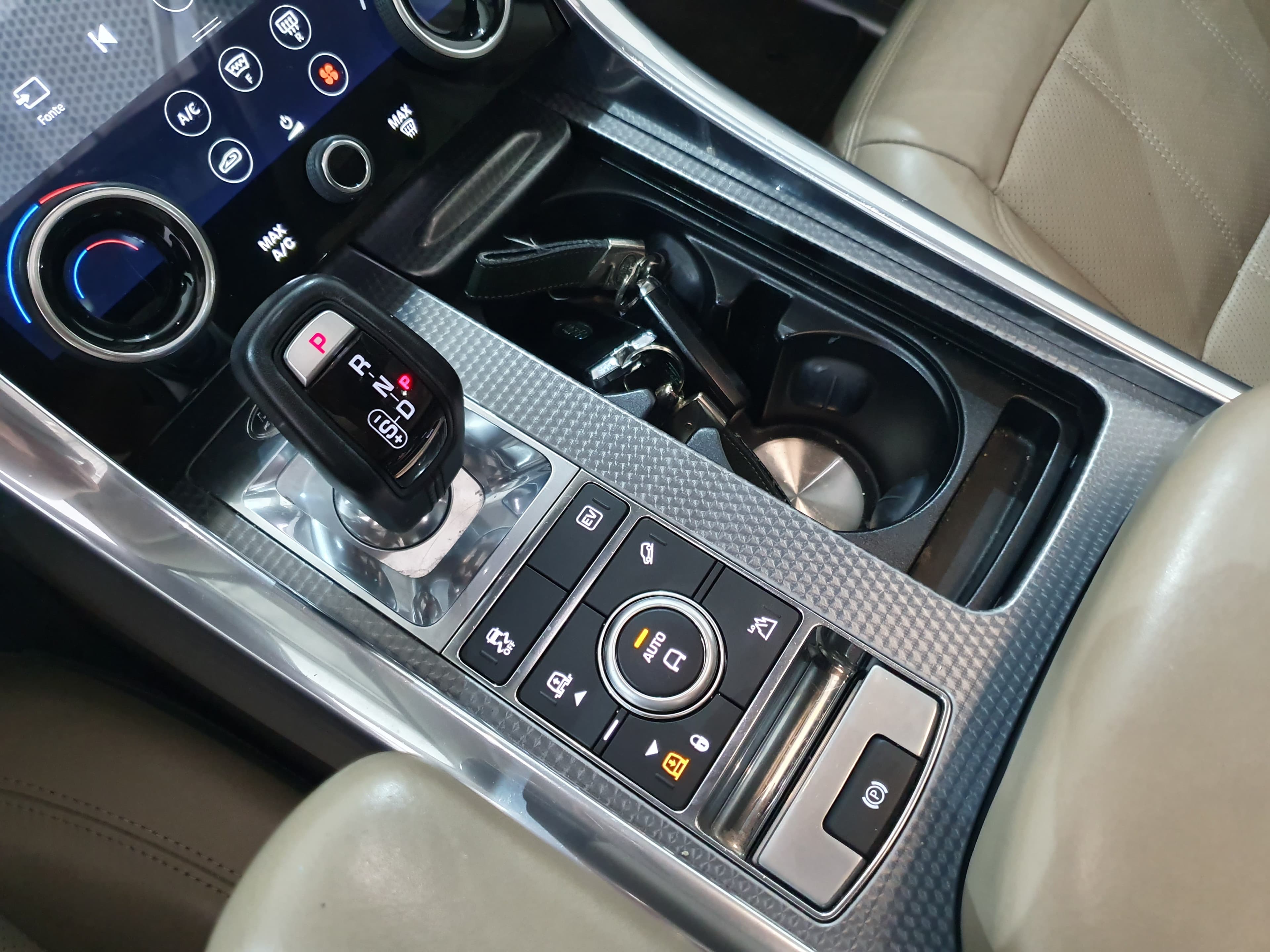 Land Rover Ranger Rover Sport 2.0 Si4 PHEV HSE · Ano 2019 — imagem 40