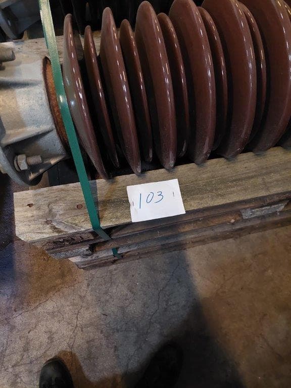 Isoladores — imagen 3