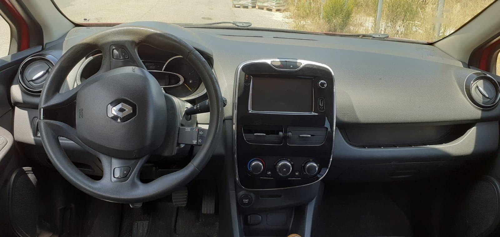 Renault Clio 1.5 DCI · Ano 2014 — imagem 20