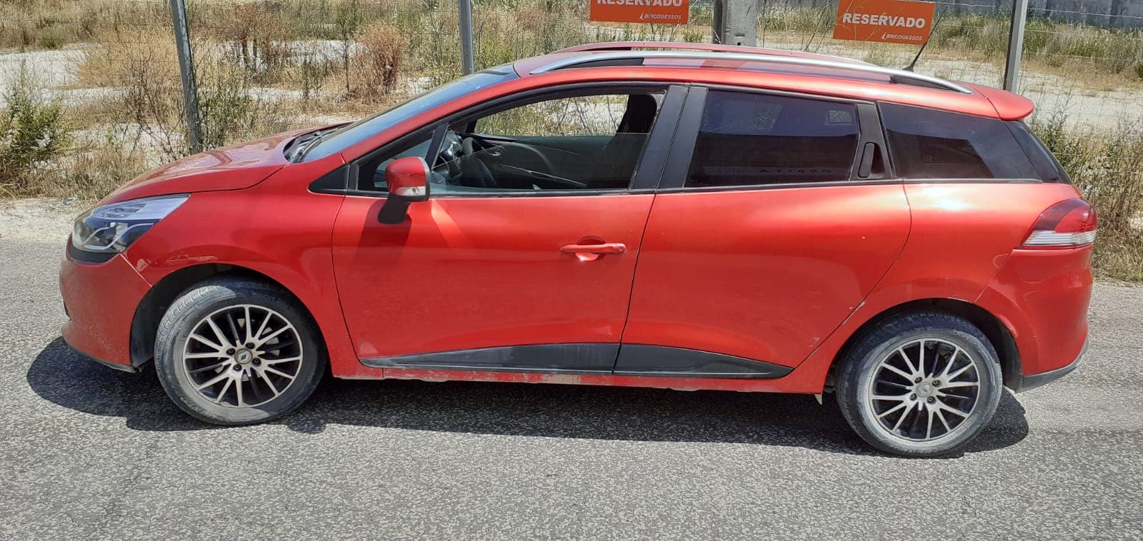 Renault Clio 1.5 DCI · Ano 2014 — imagem 4