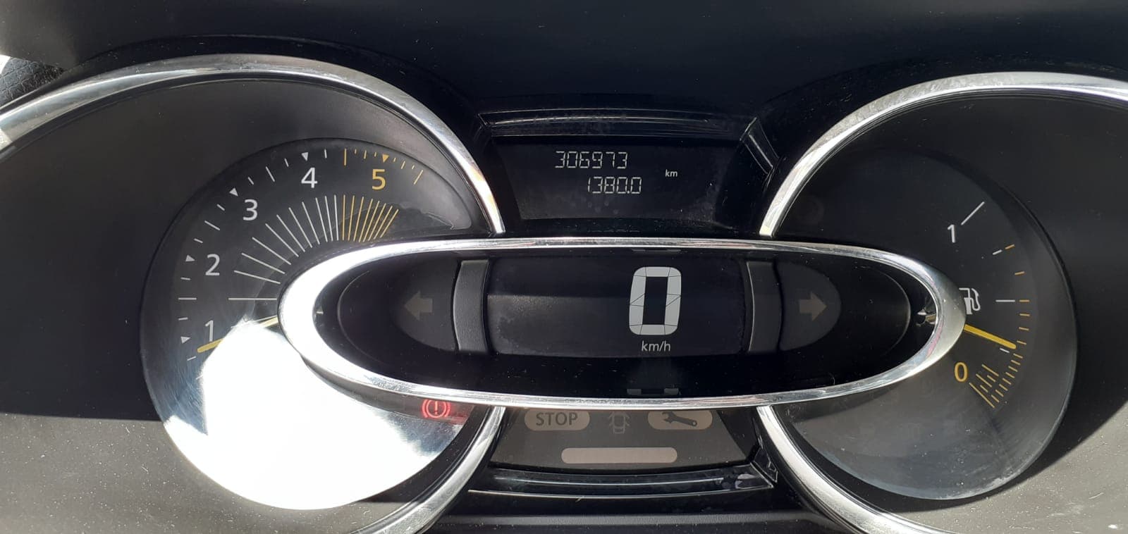 Renault Clio 1.5 DCI · Ano 2014 — imagem 22