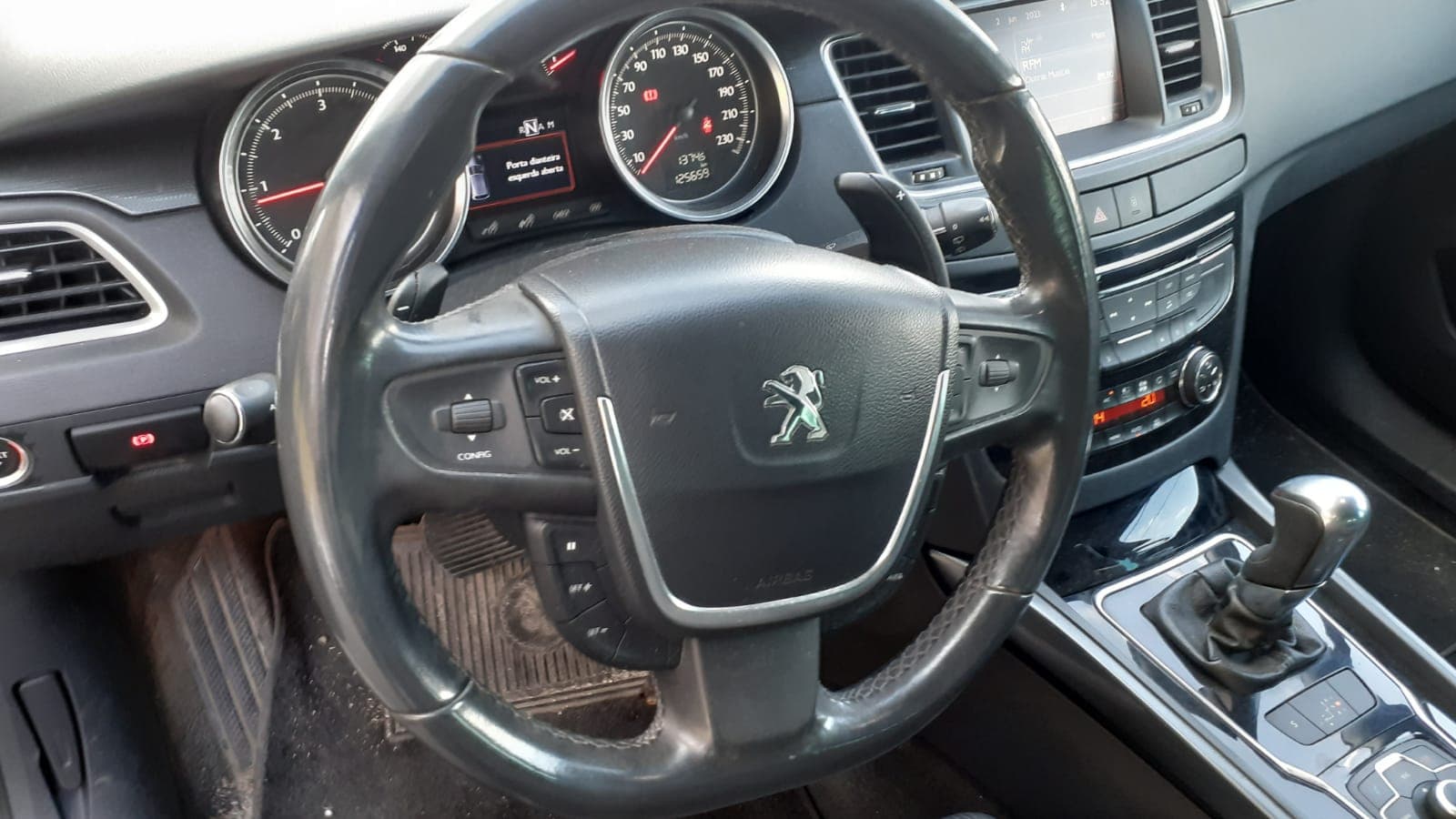 Peugeot 508 1.6 HDI · Ano 2011 — imagem 26