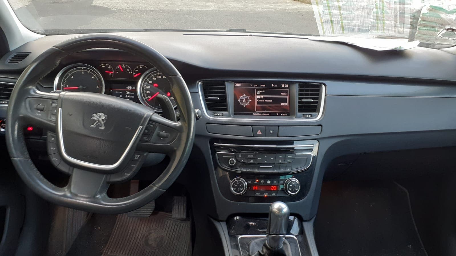 Peugeot 508 1.6 HDI · Ano 2011 — imagem 27