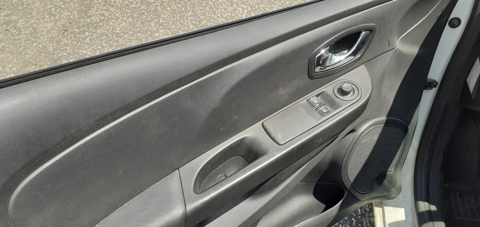 Renault Clio 1.5 DCI · Año 2014 — imagen 18