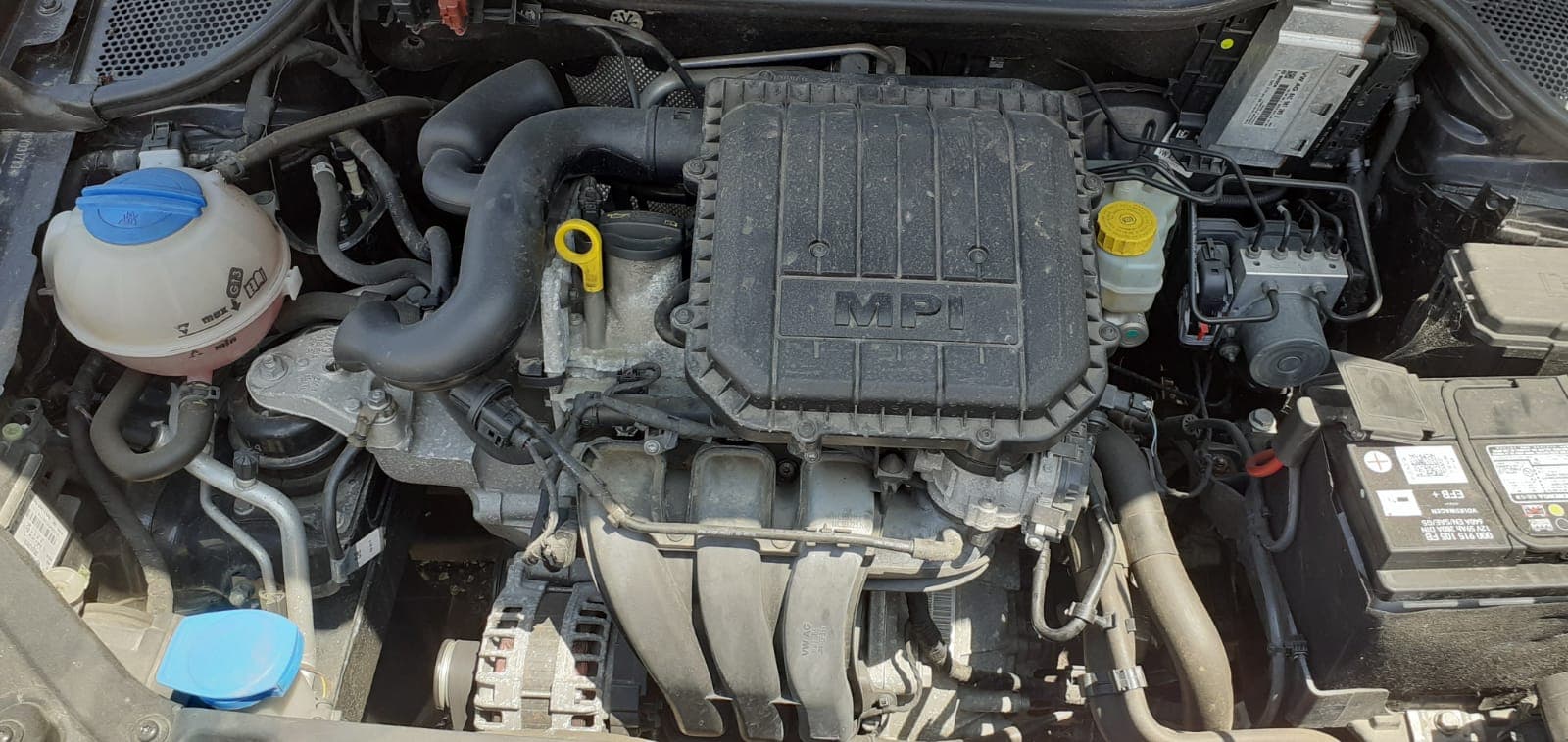 Volkswagen Polo 1.0 · Ano 2015 — imagem 9