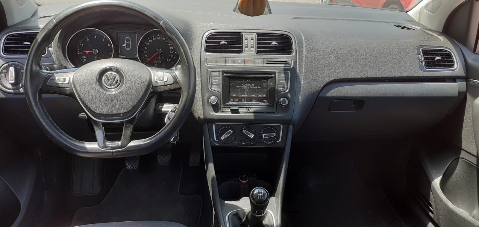 Volkswagen Polo 1.0 · Ano 2015 — imagem 19
