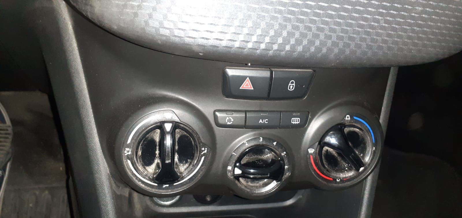 Peugeot 2008 1.6 HDI · Ano 2018 — imagem 11