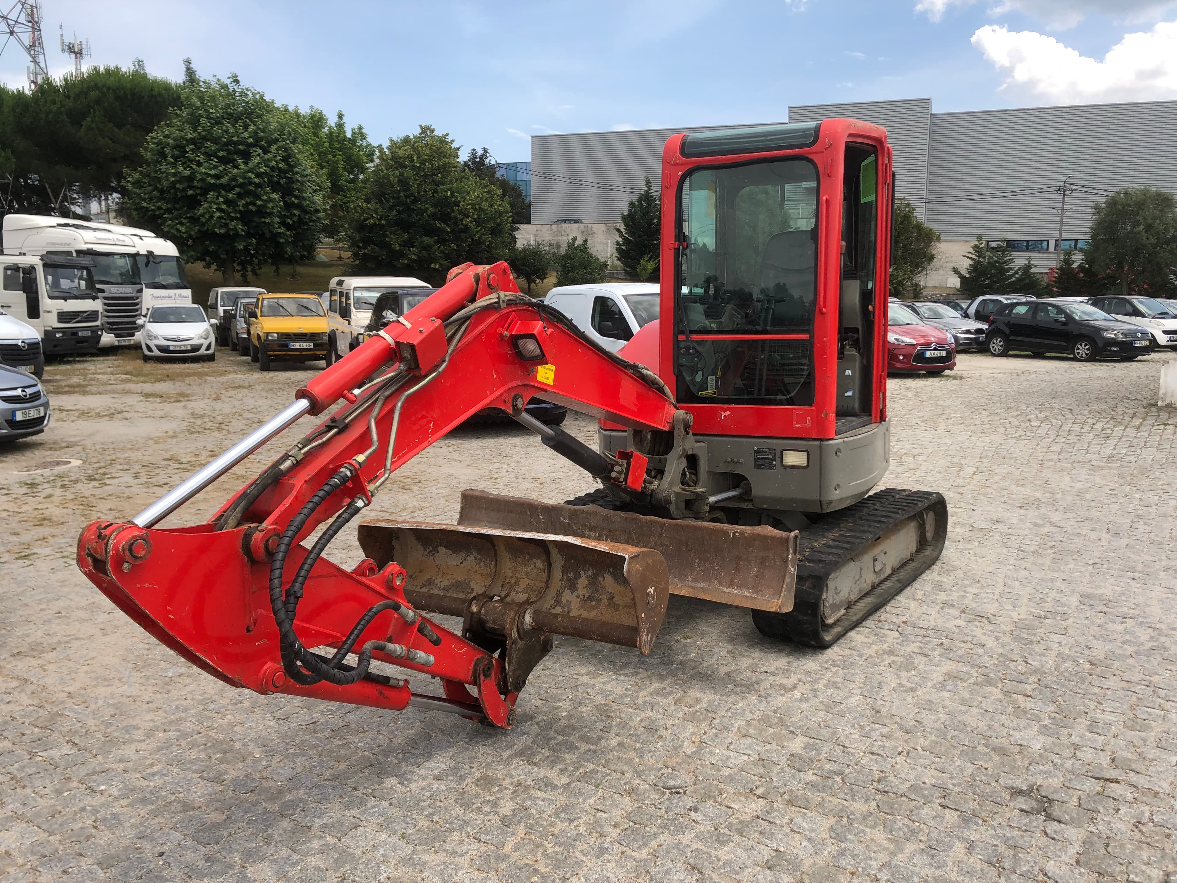 Mini Giratória Bobcat E 35 · Ano 2011 — imagem 5