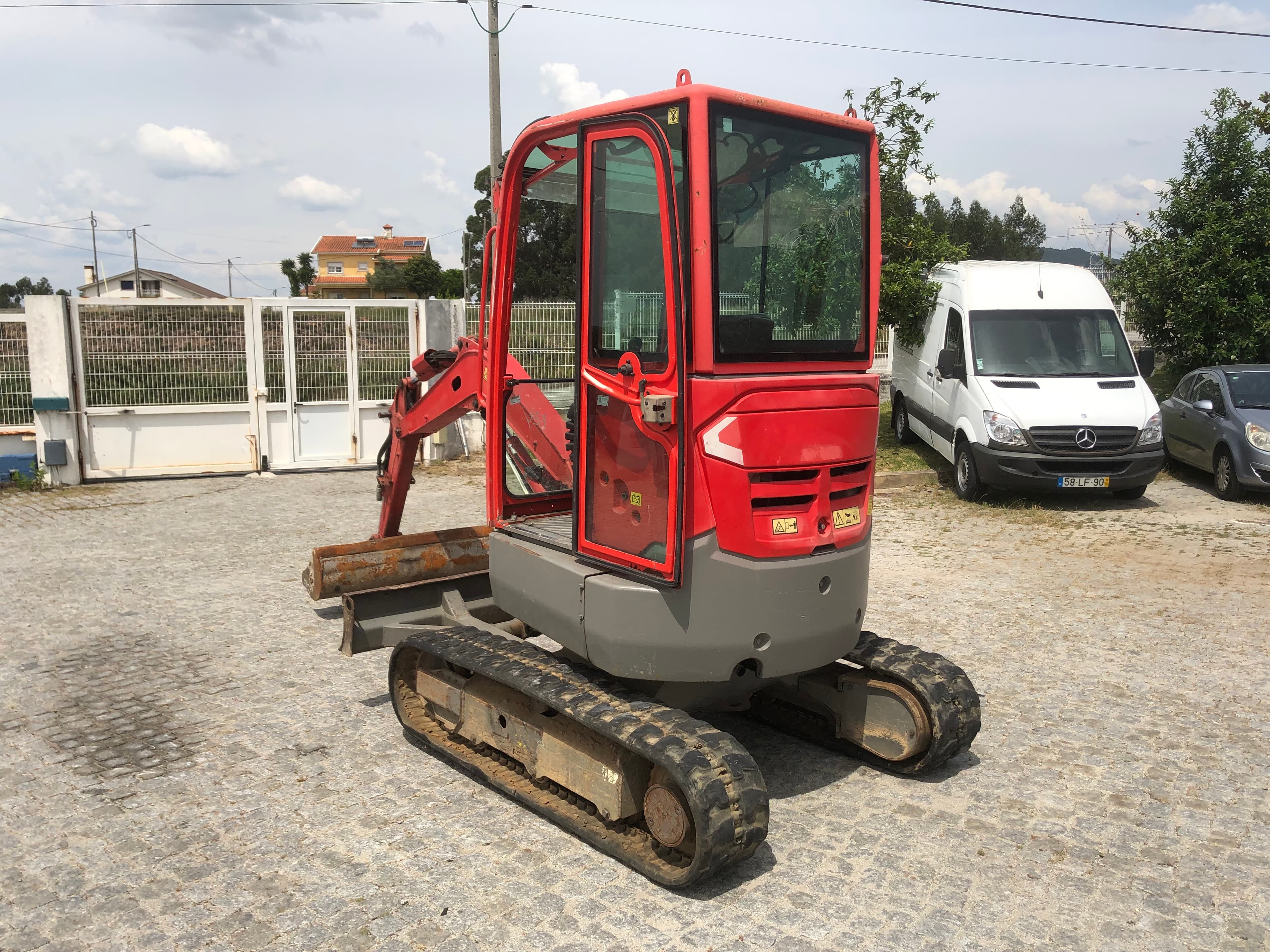 Mini Giratória Volvo ECR 25D · Ano 2014 — imagem 5