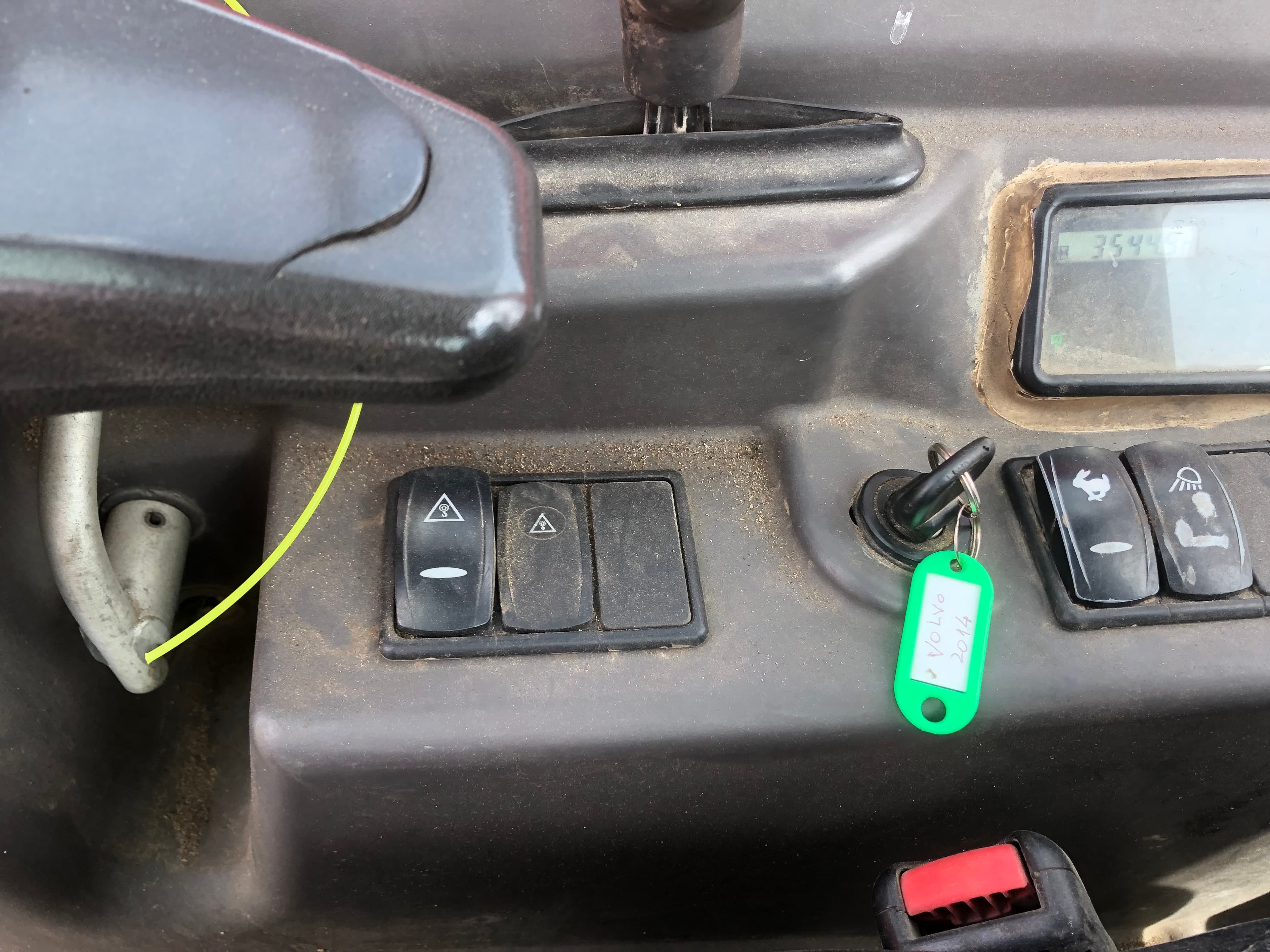 Mini Giratória Volvo ECR 25D · Ano 2014 — imagem 18
