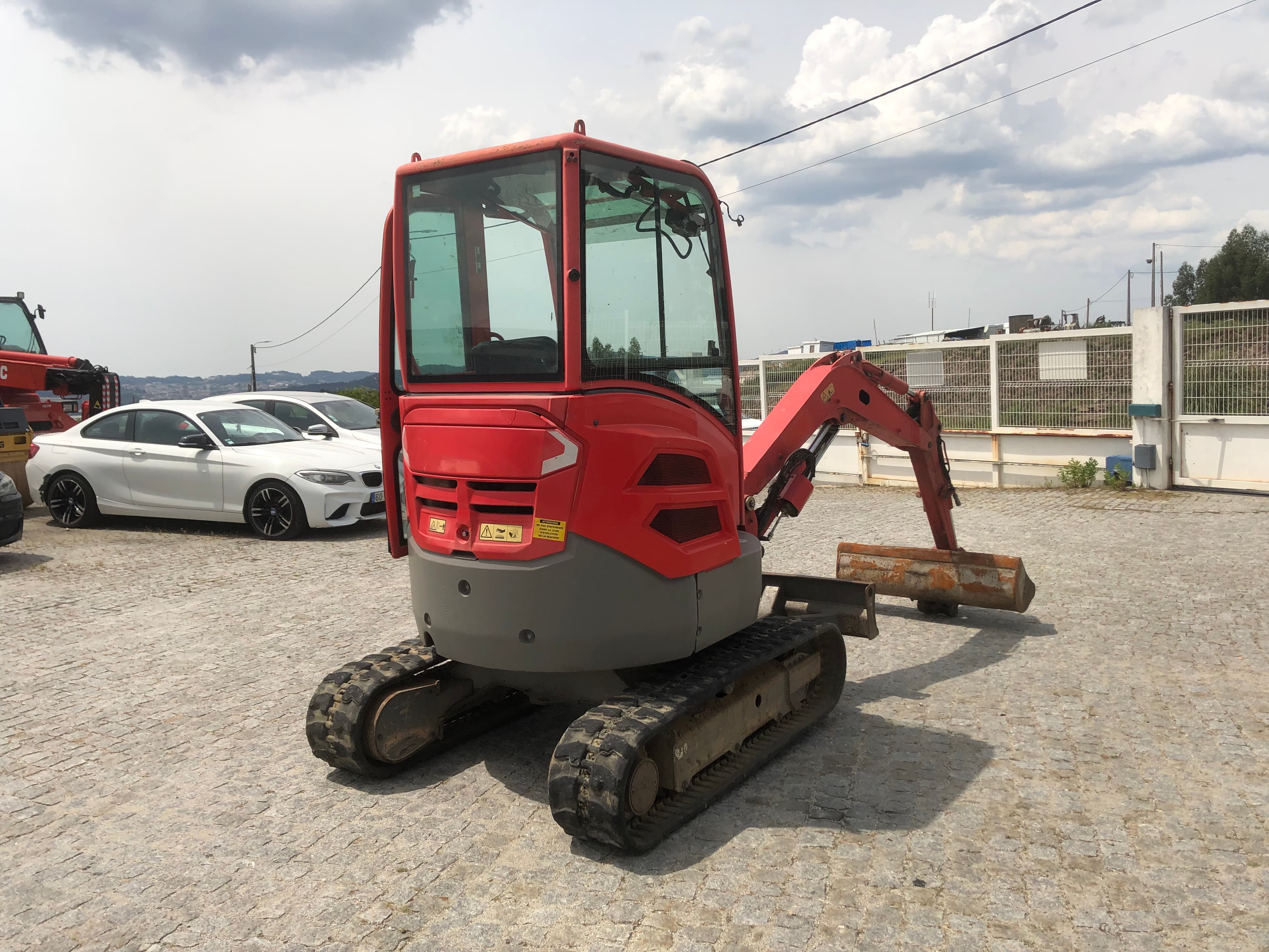 Mini Giratória Volvo ECR 25D · Ano 2014 — imagem 6