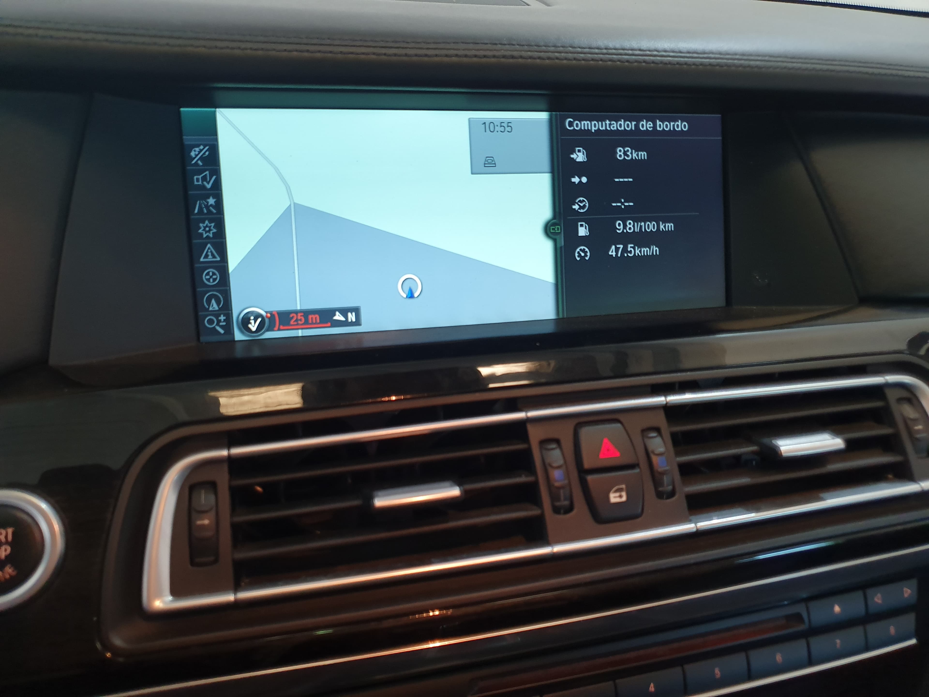 BMW 740D · Ano 2010 — imagem 34