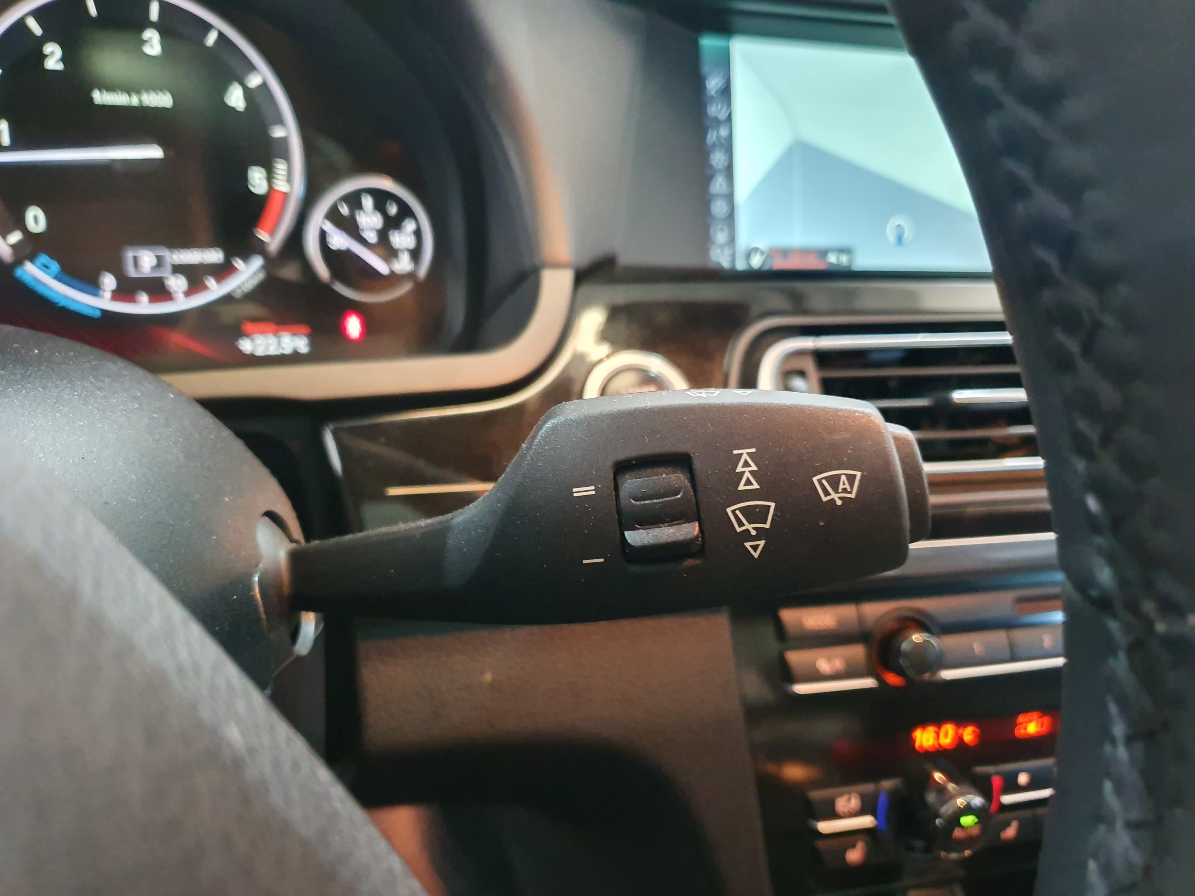 BMW 740D · Ano 2010 — imagem 38