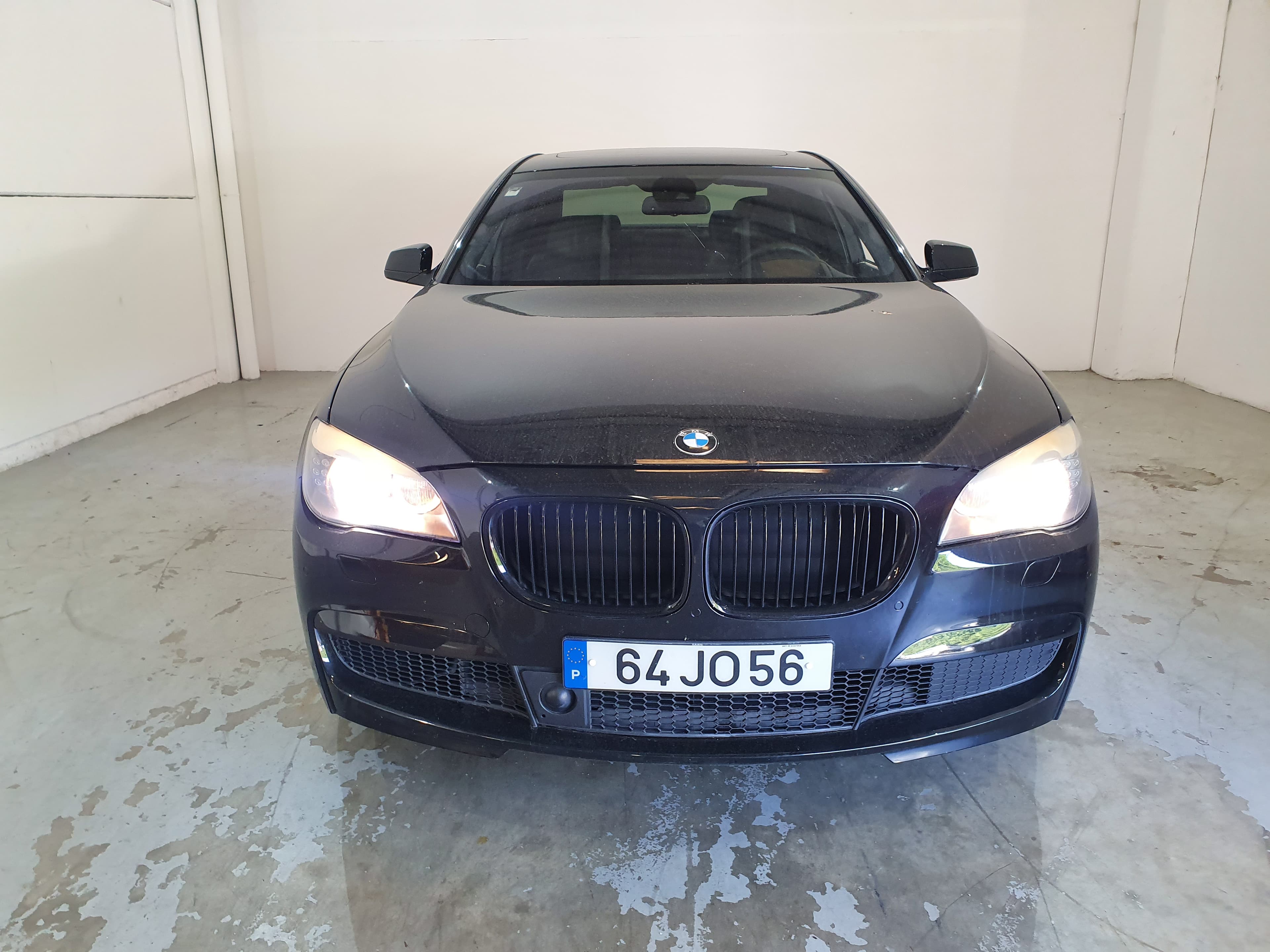 BMW 740D · Ano 2010 — imagem 4