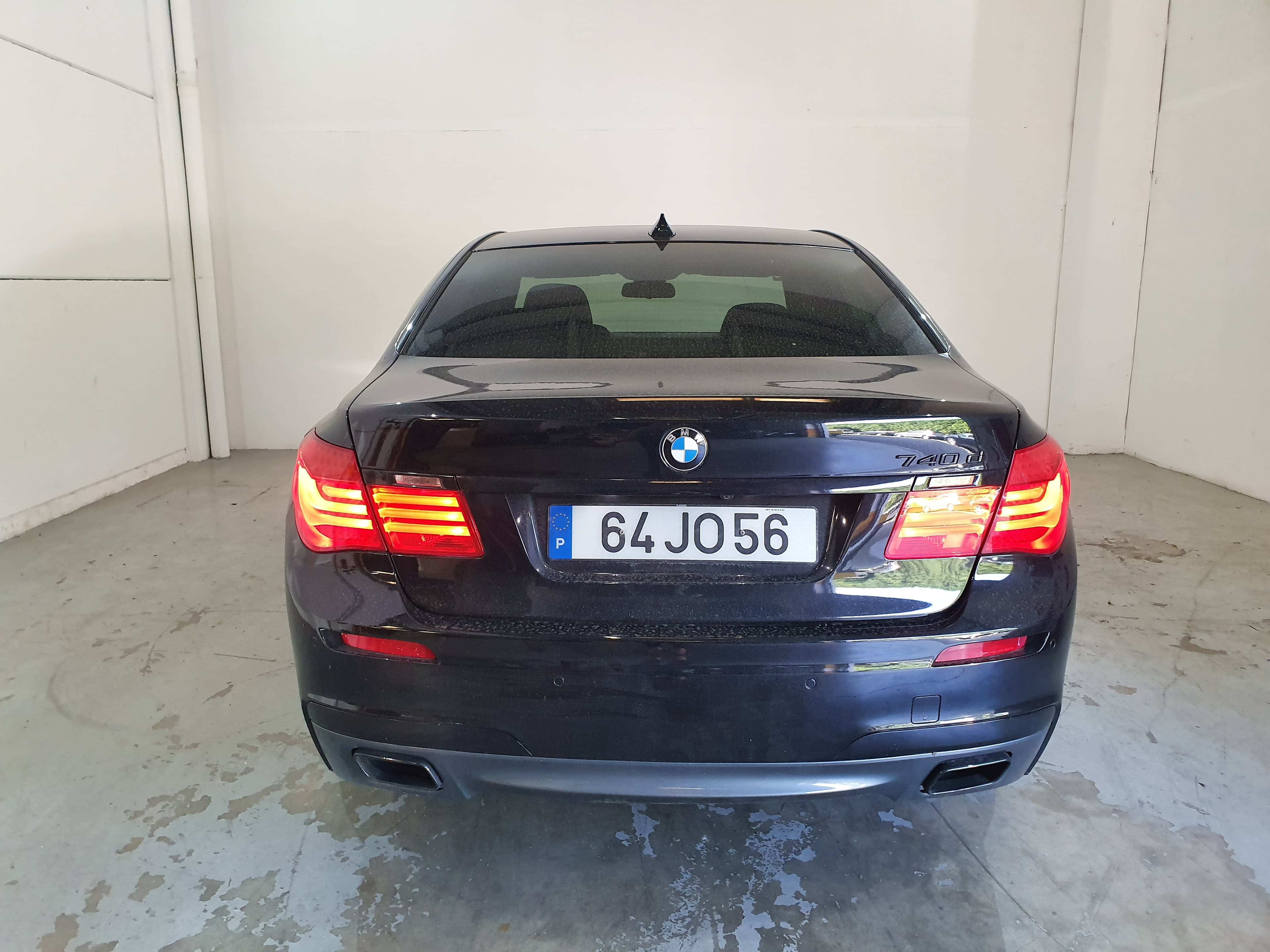 BMW 740D · Ano 2010 — imagem 7