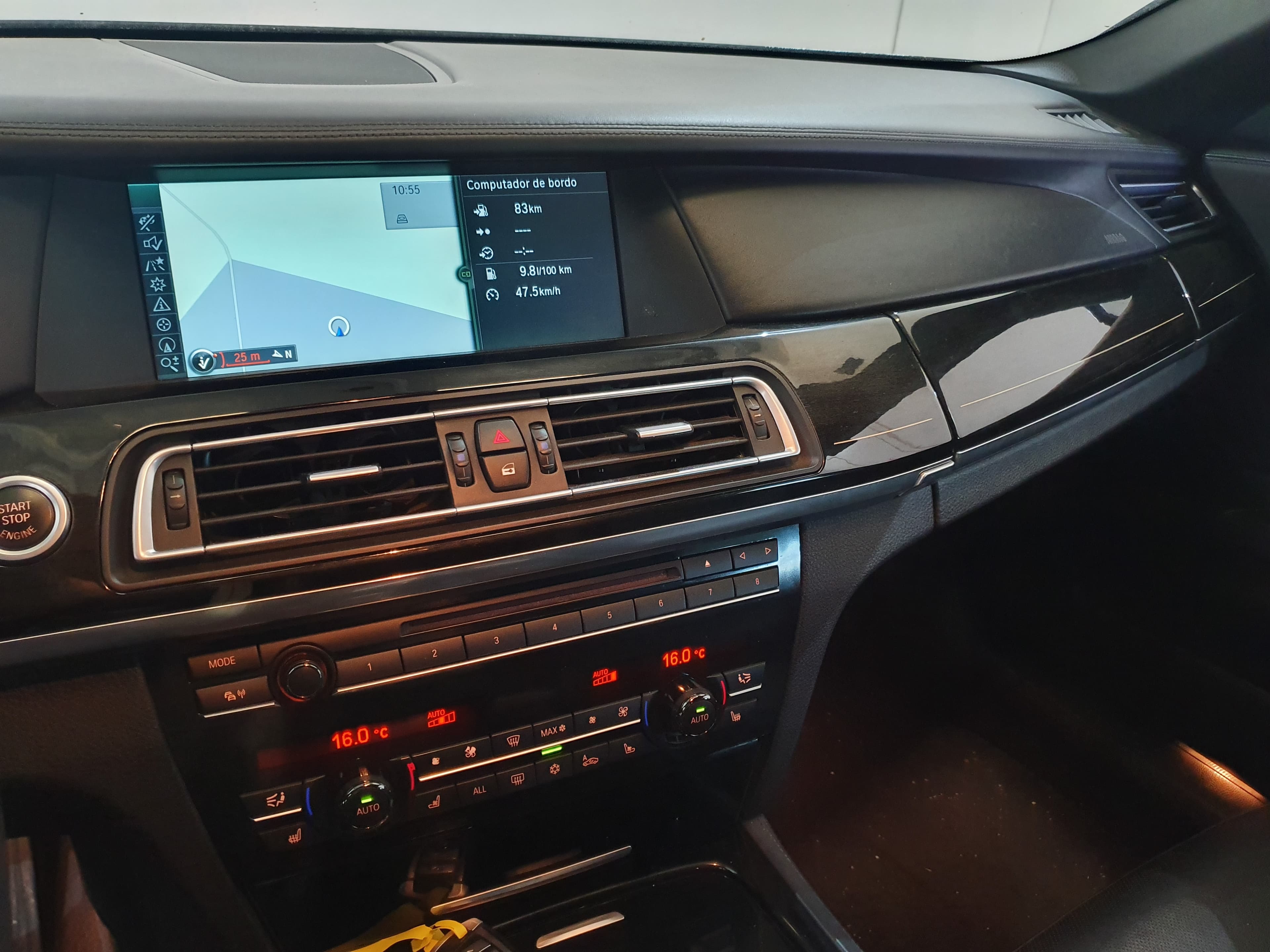 BMW 740D · Ano 2010 — imagem 33