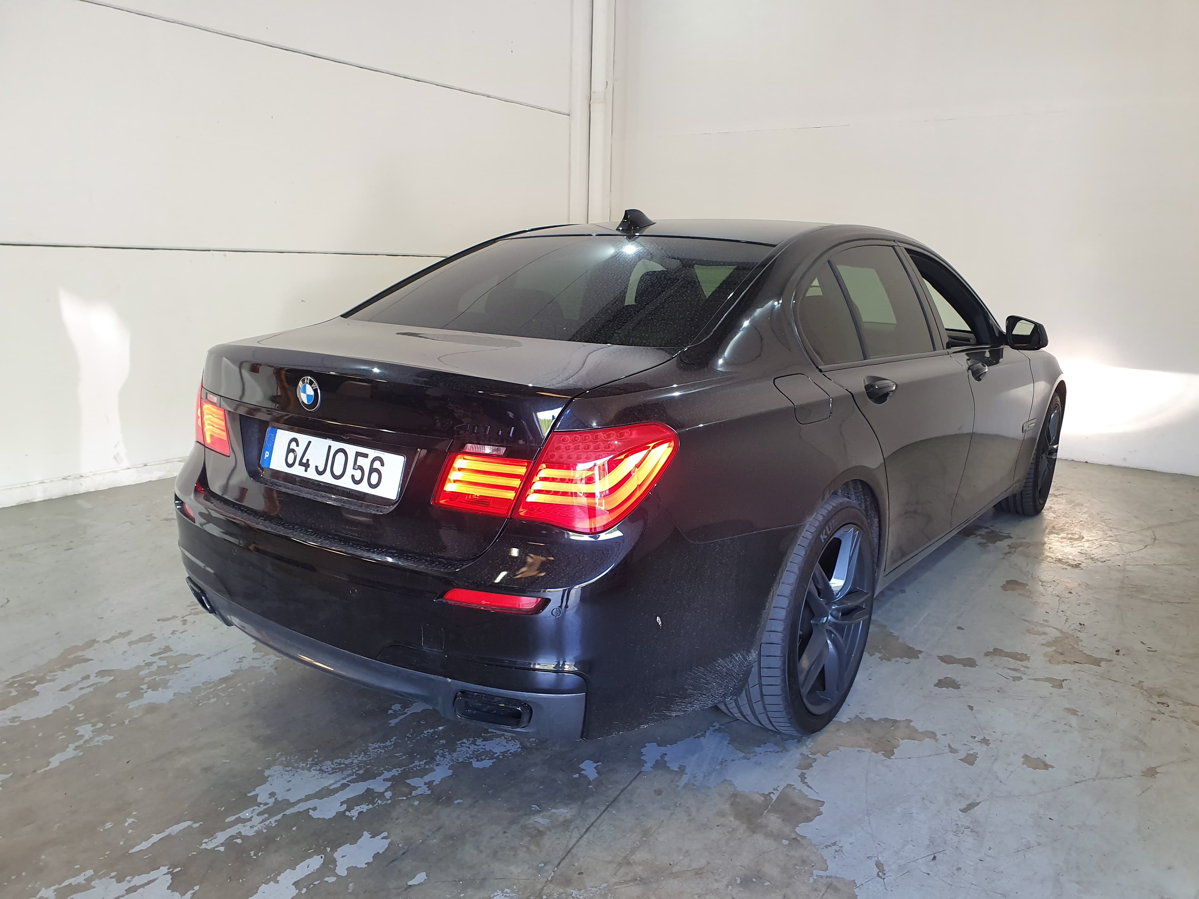 BMW 740D · Ano 2010 — imagem 6