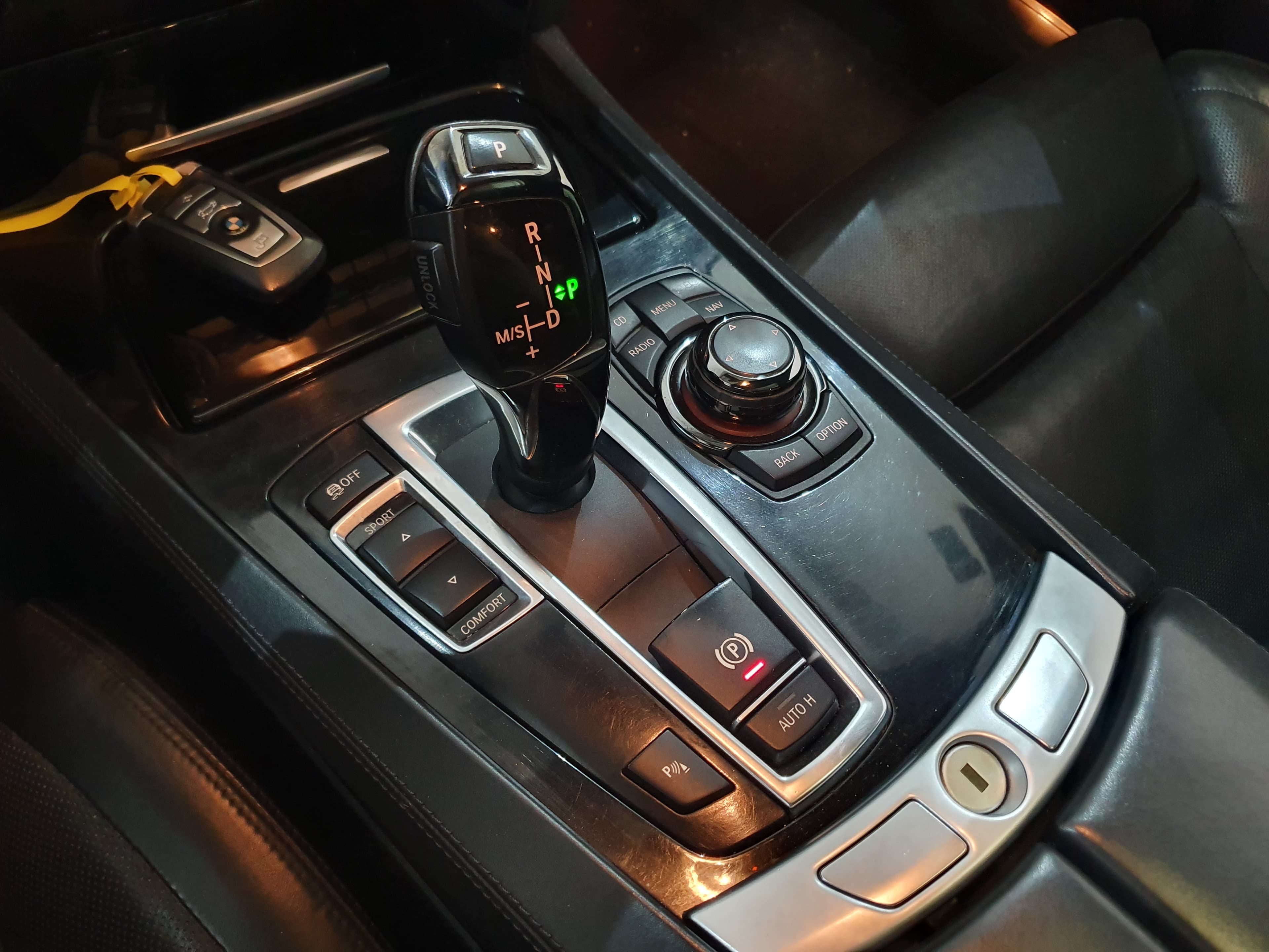 BMW 740D · Ano 2010 — imagem 35