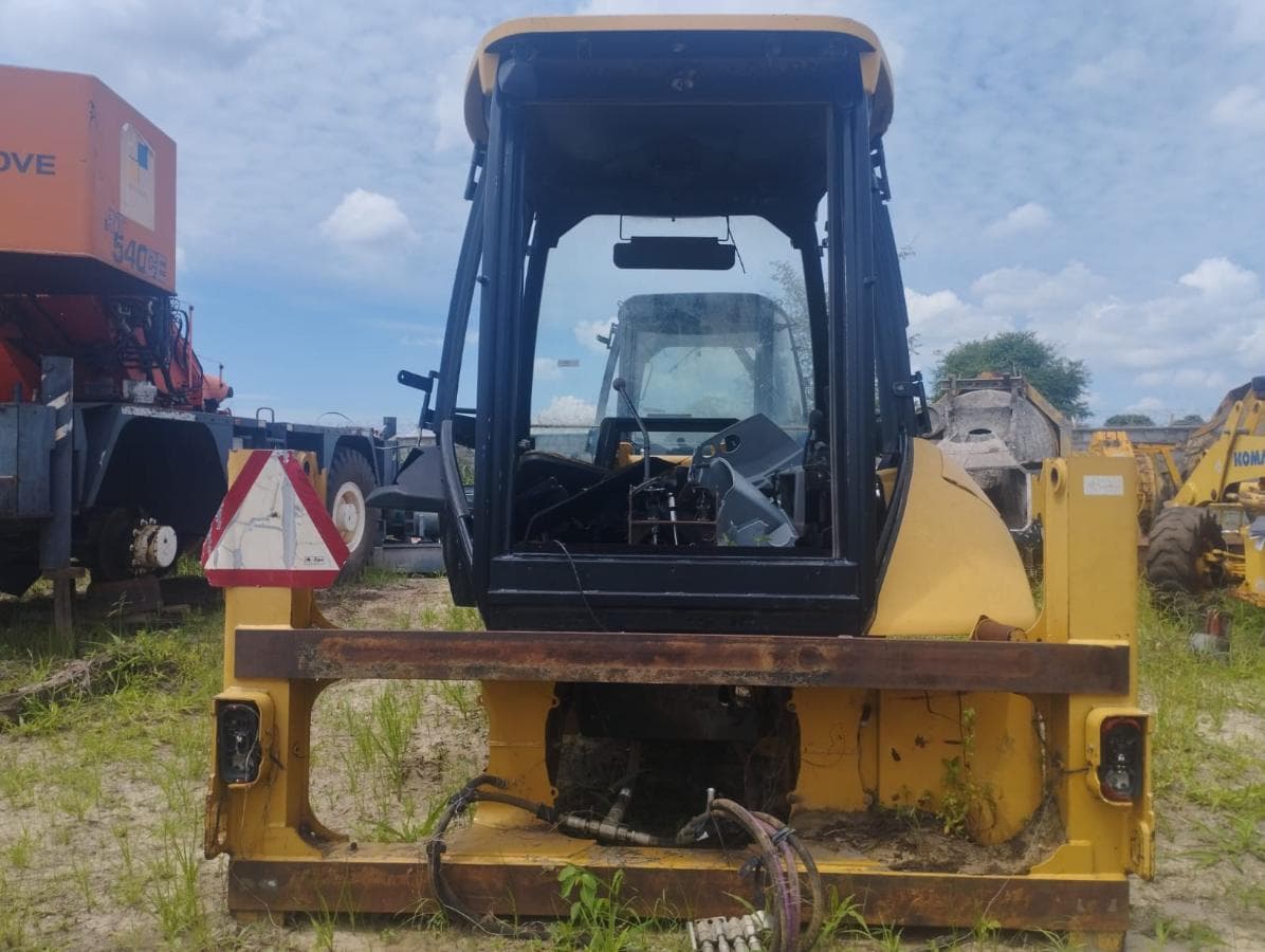 Backhoe Loader — image 2