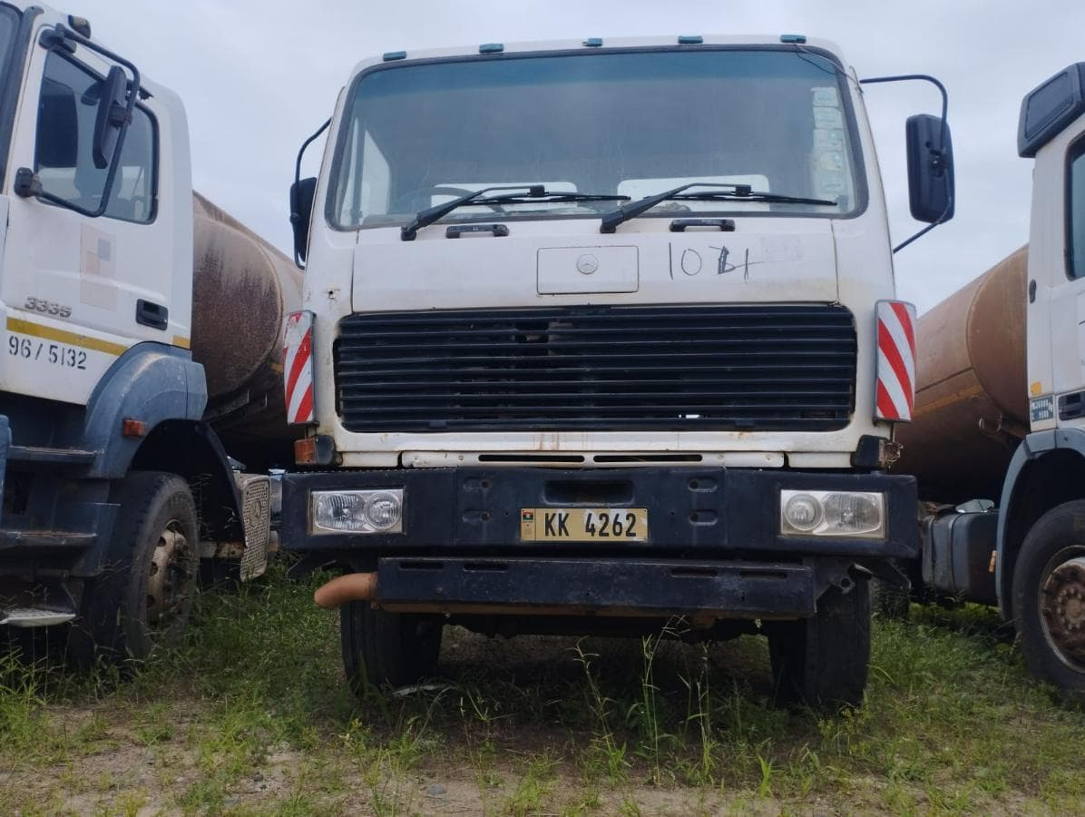 Truck Mercedes Benz — imagen 1