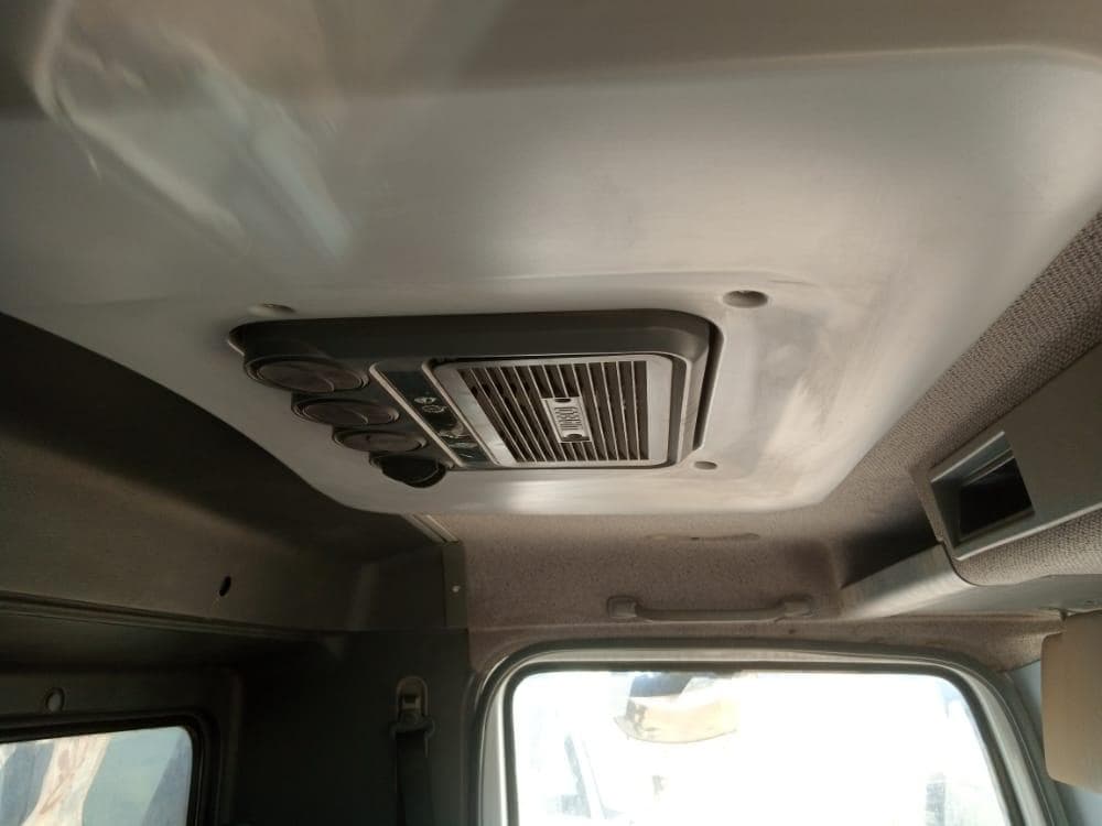 Truck Mercedes Benz — imagen 2
