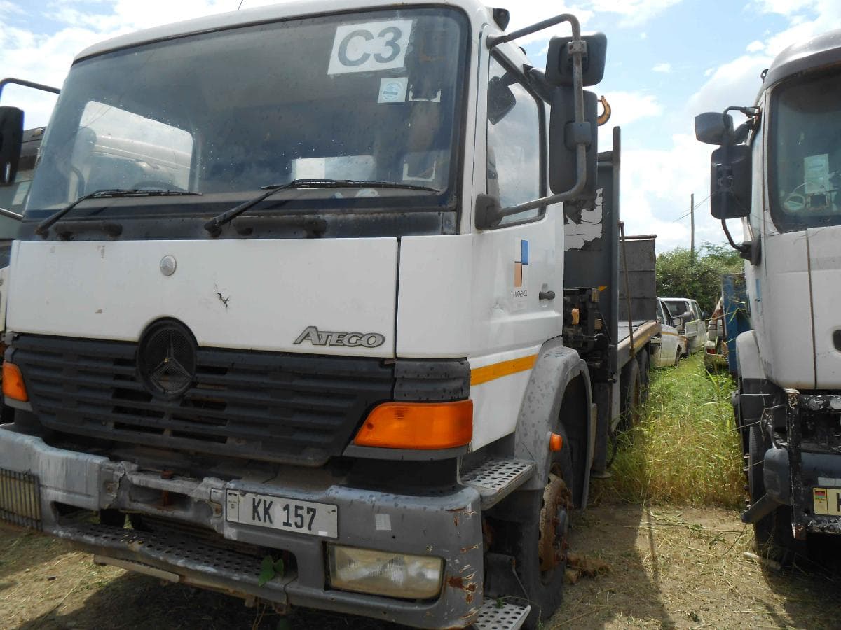 Truck Mercedes Benz — imagen 19