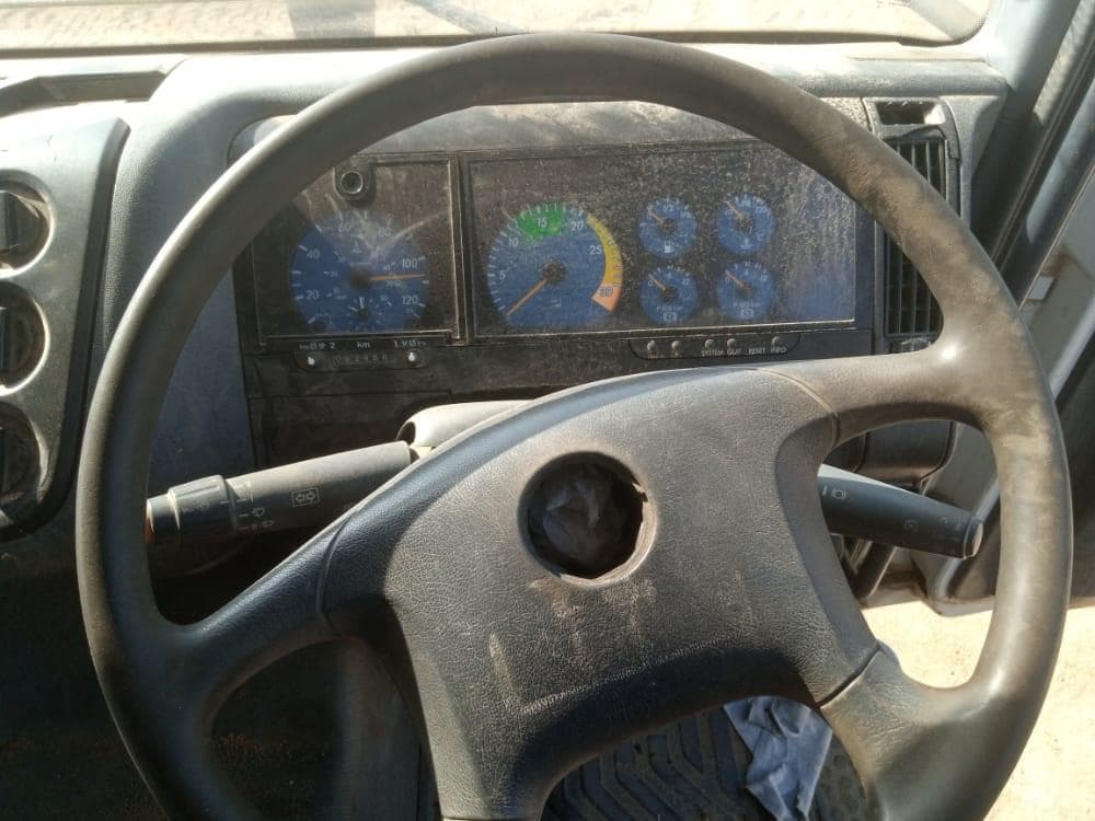 Truck Mercedes Benz — imagen 4
