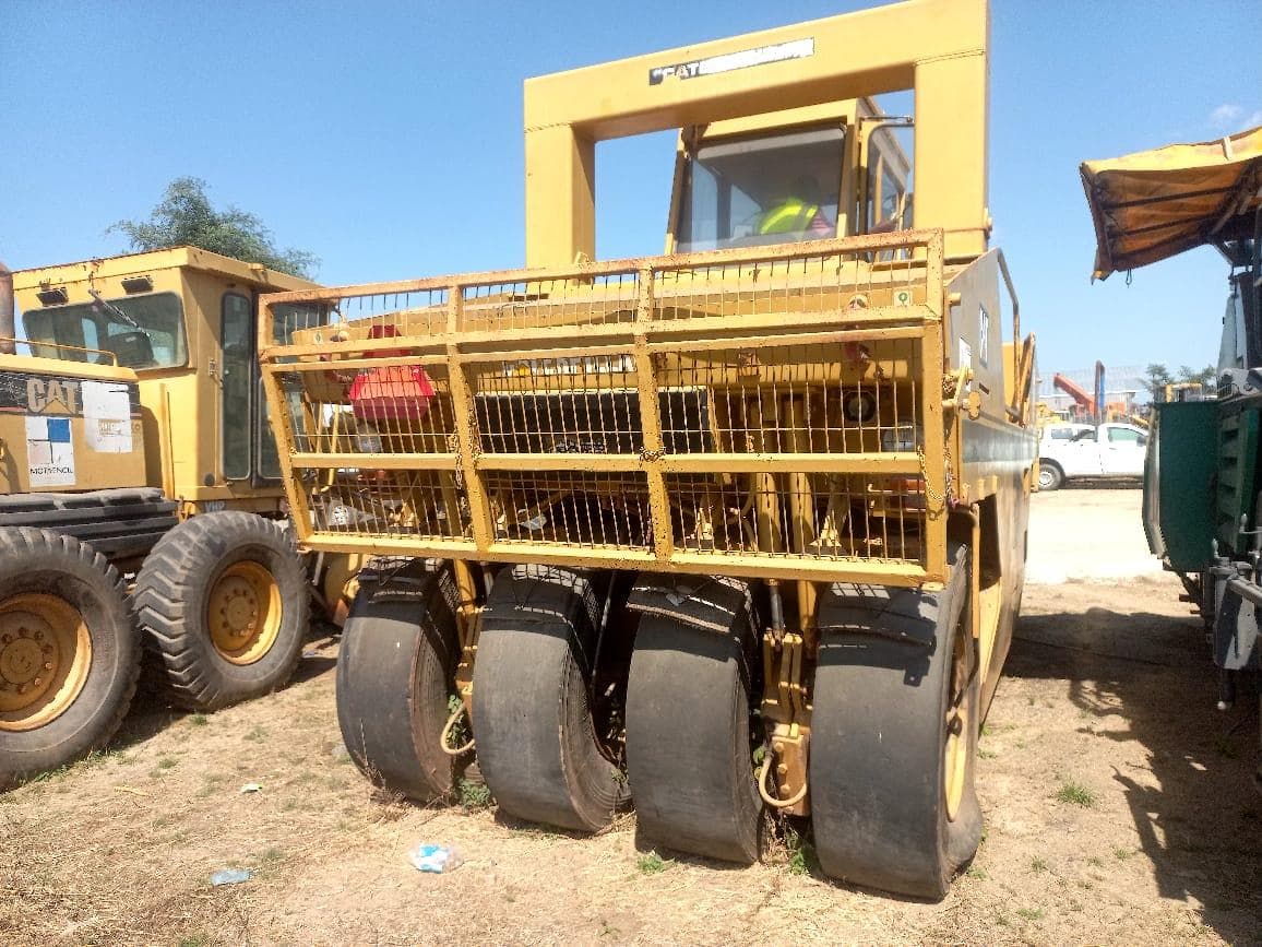 Tyre Roller 35t, Caterpillar — image 9