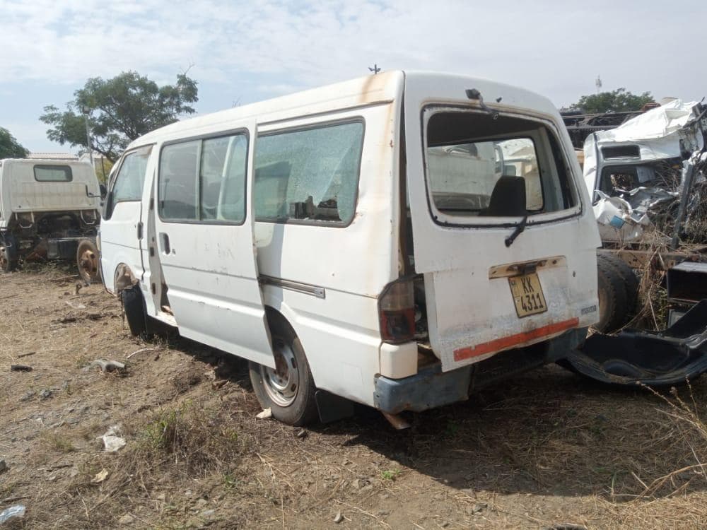 Mini-Bus, Mazda — imagen 2