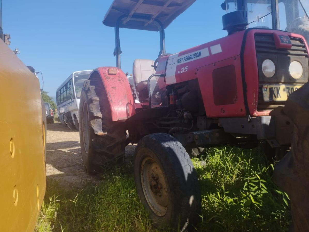 Agriculture Tractor — imagen 13