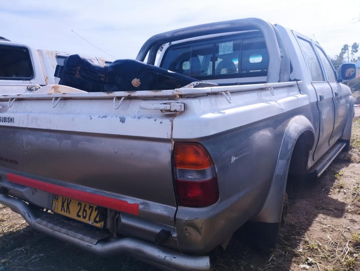 Pickup  Mitsubishi COLT 2.8 — image 3