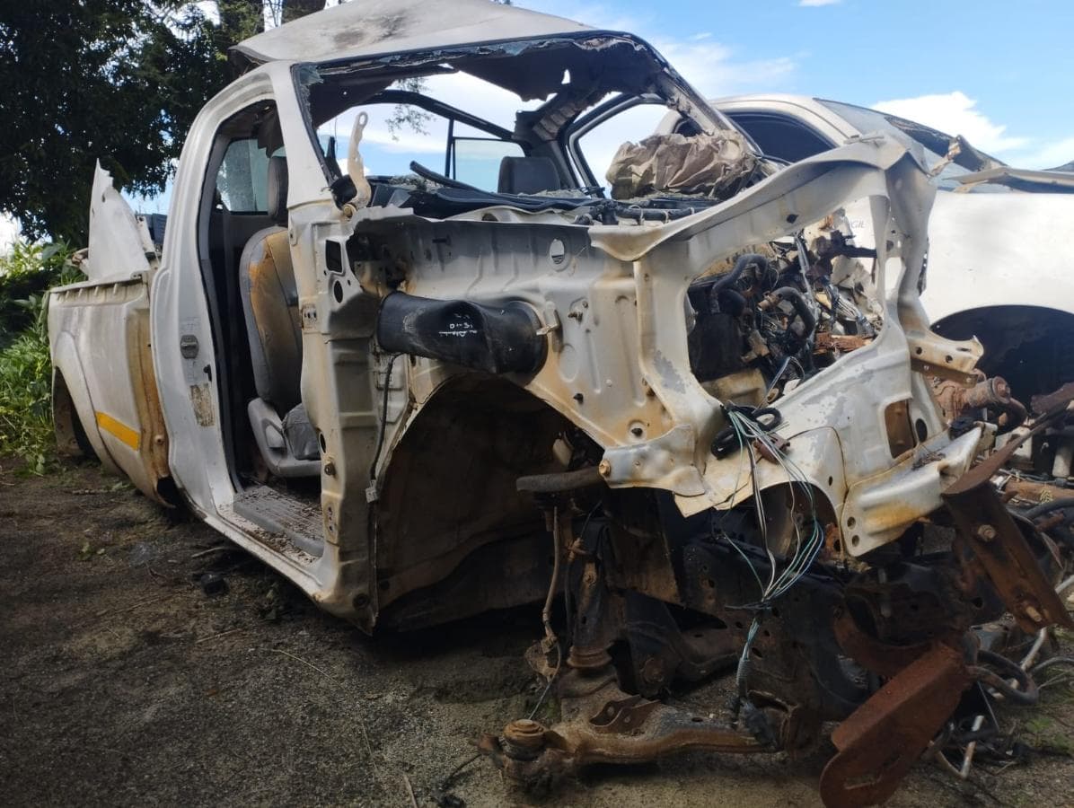 Pickup S/Cab 4x4 Toyota Hilux 2.5D — image 3