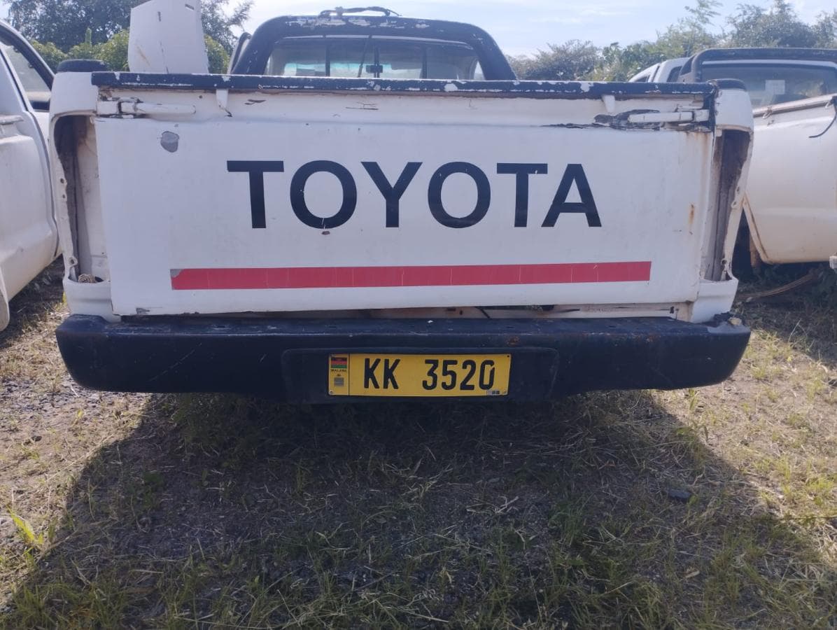 Pickup S/Cab 4x4 Toyota Hilux 2.5D — imagem 8
