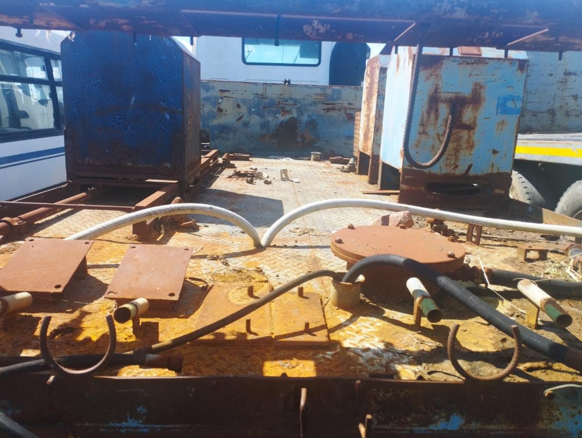 Service Truck 3.000l Renault HC340.26 6x4 — imagen 5
