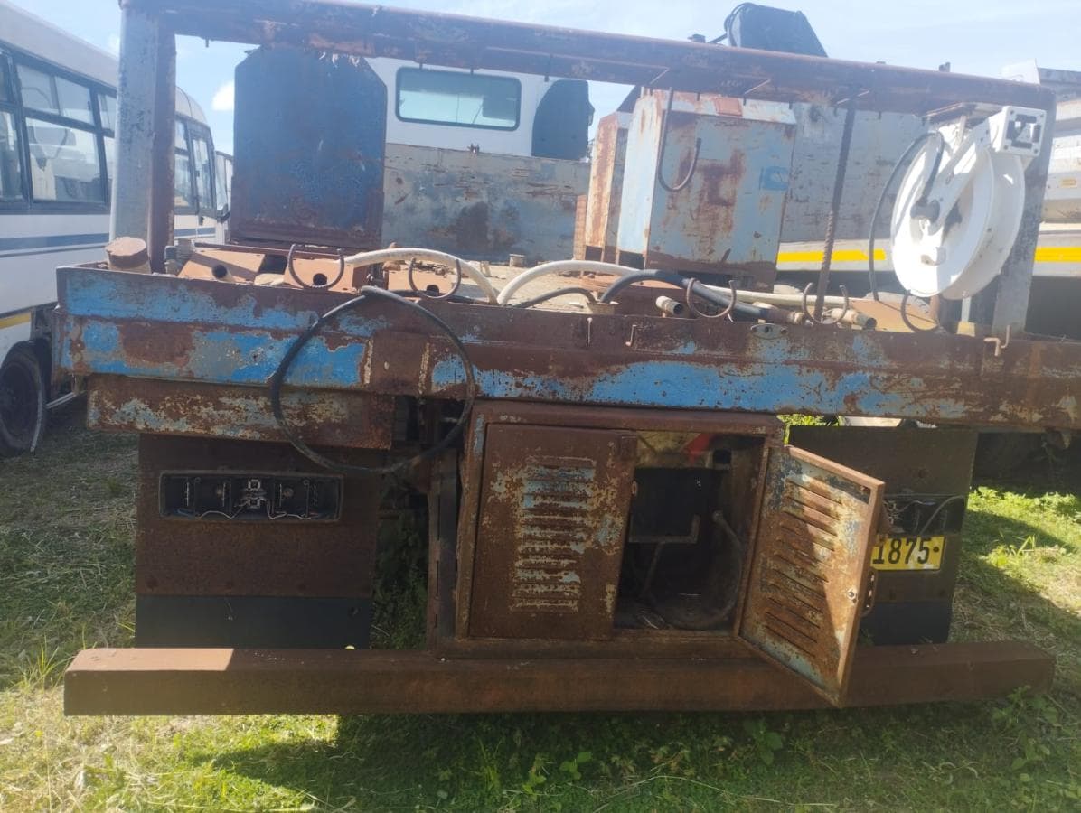 Service Truck 3.000l Renault HC340.26 6x4 — imagen 6