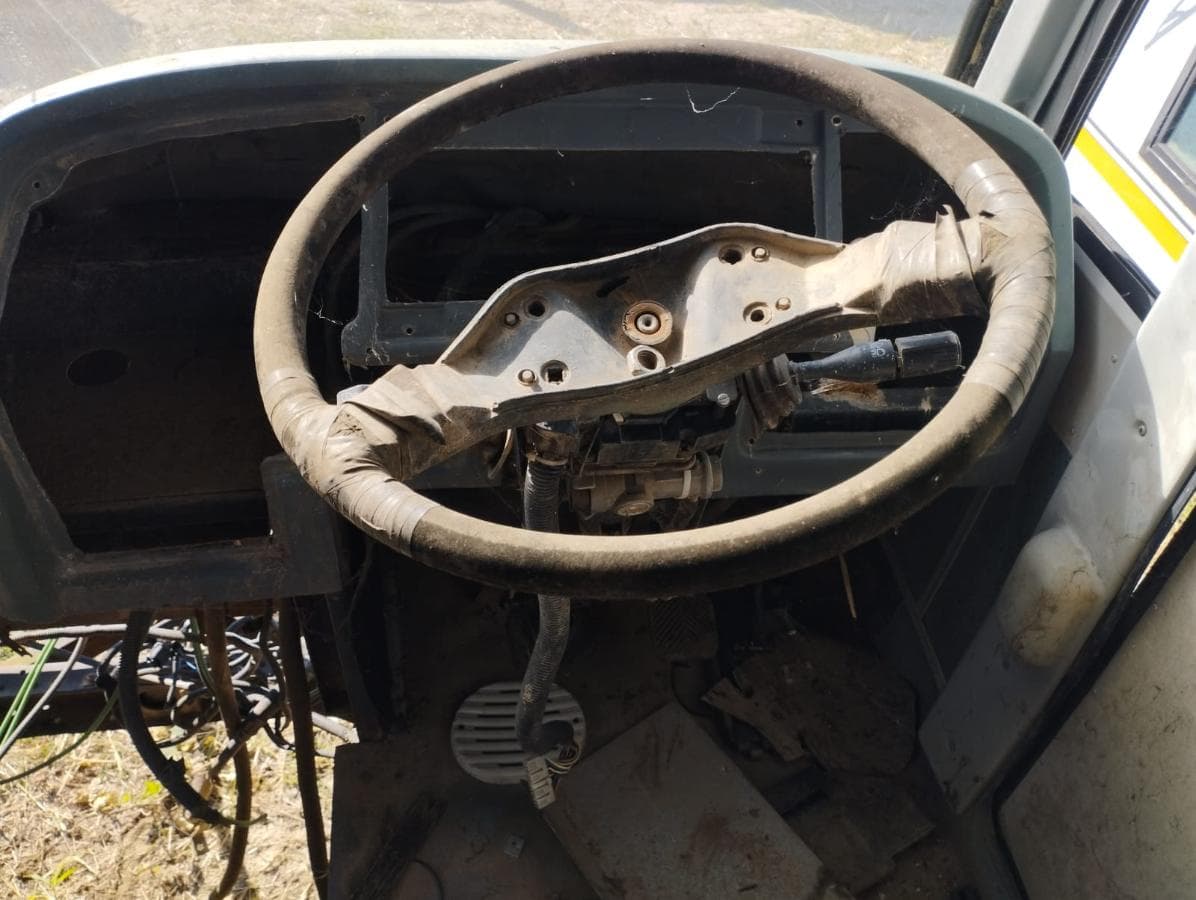 Mini-Bus TATA LP713 — image 5
