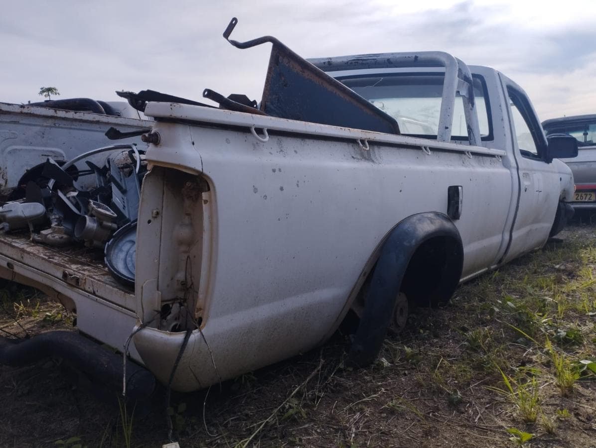 Pickup S/Cab 4x4 Nissan HARDBODY — imagen 3