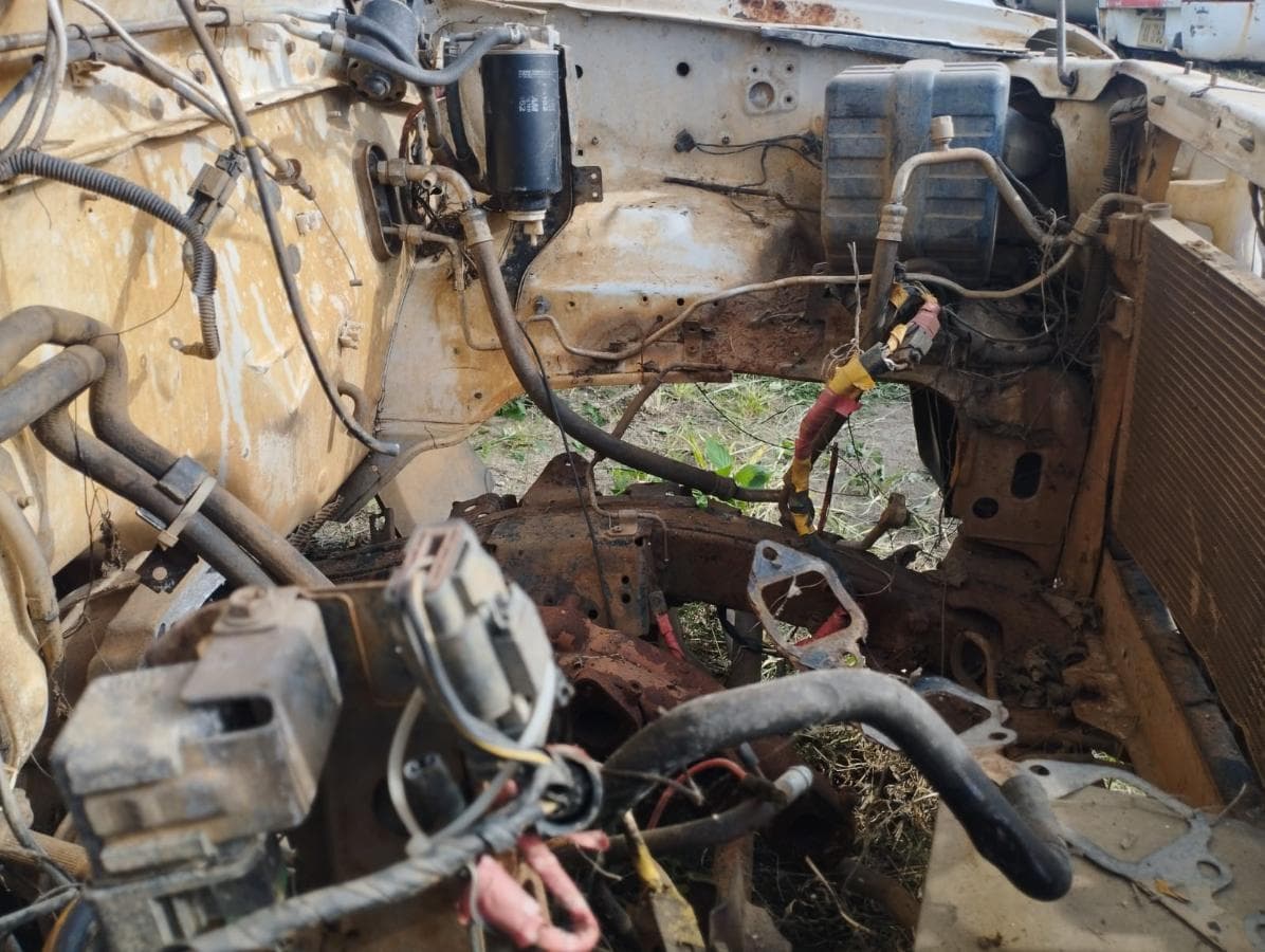 Pickup S/Cab 4x4 Nissan HARDBODY — imagem 6