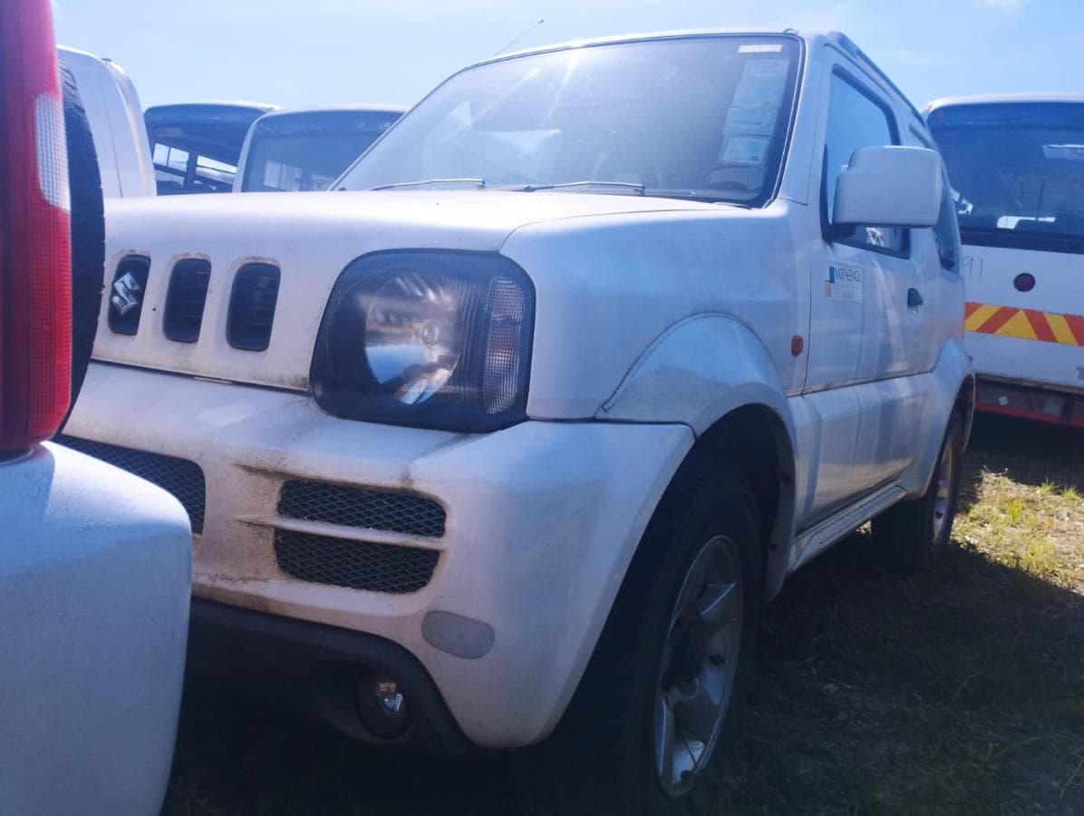 Jeep 4x4 Suzuki model Jimny — imagem 6